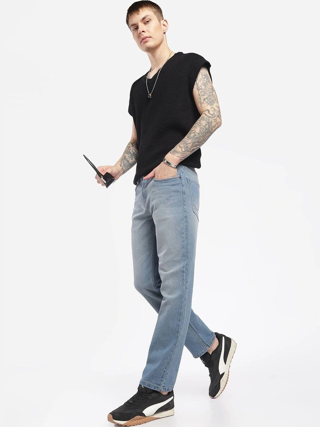 zayla Men Jean Regular Fit Mid-Rise Light Fade Stretchable Jeans thumbnail 2