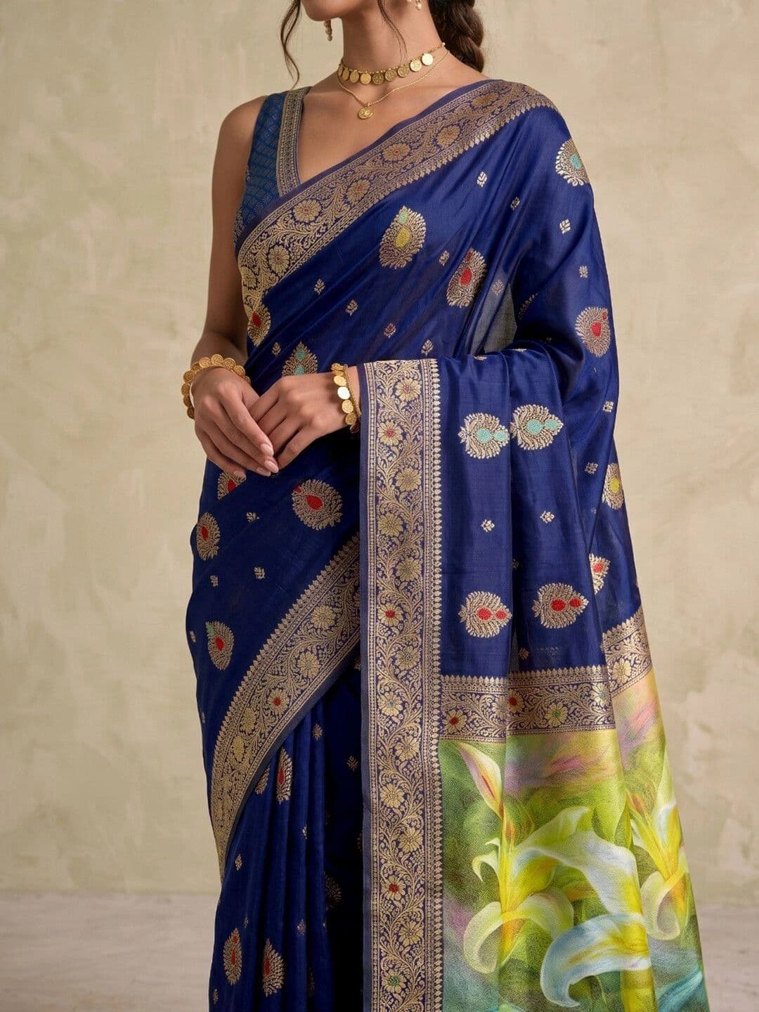 SAARA Woven Design Zari Silk Blend Saree thumbnail 2