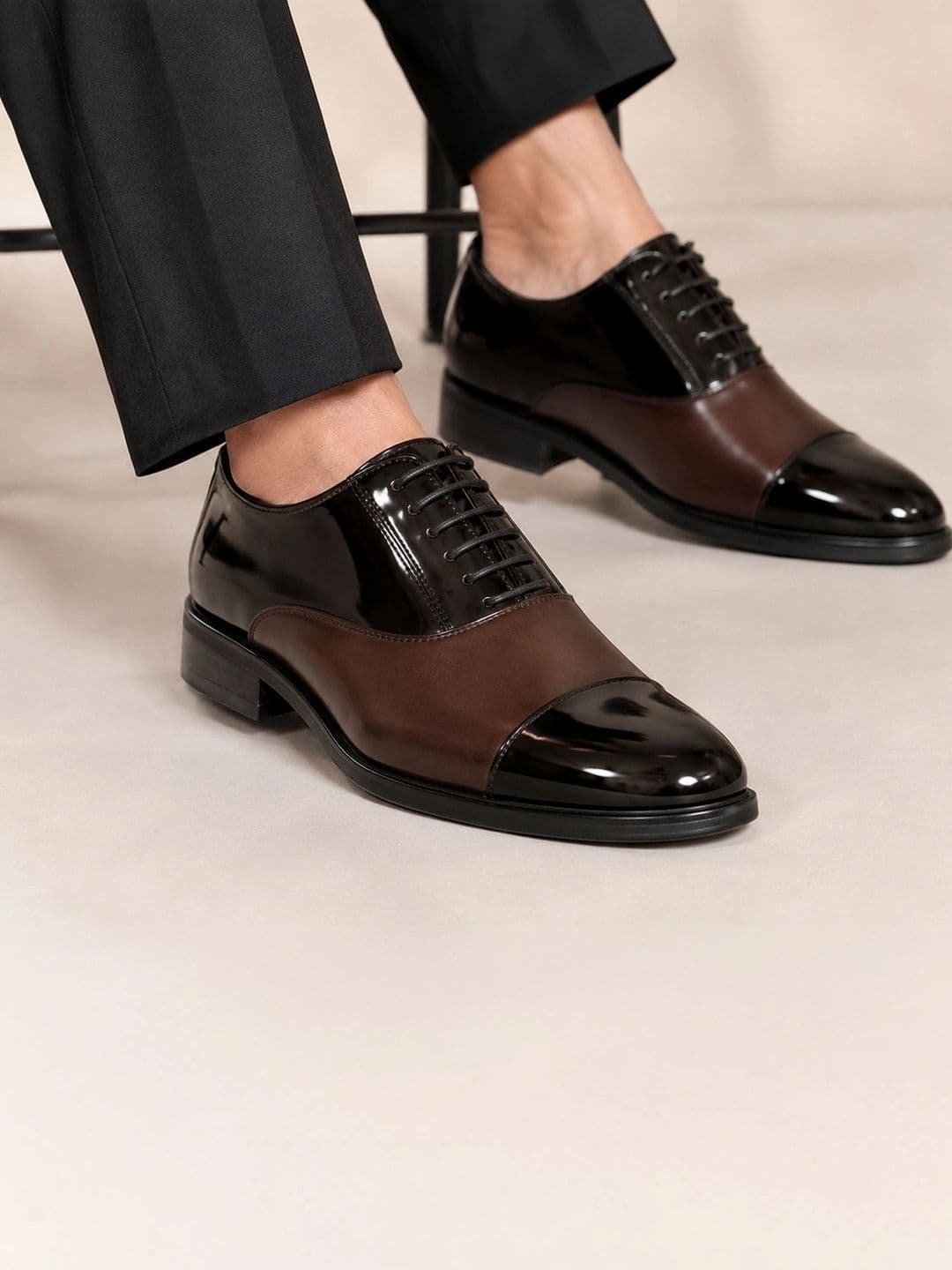 House of Pataudi Men Round Toe Lace-Ups Oxfords Formal Shoes thumbnail 3