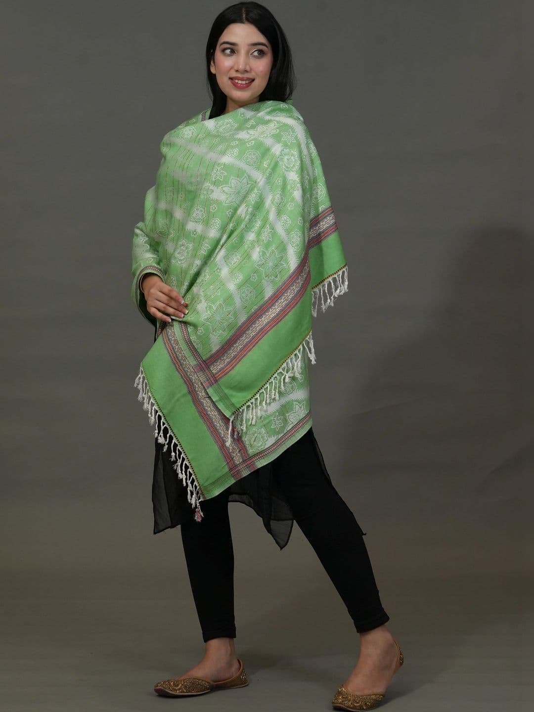 SHIFNEEN Women Floral Printed Acrylic Shawl thumbnail 2