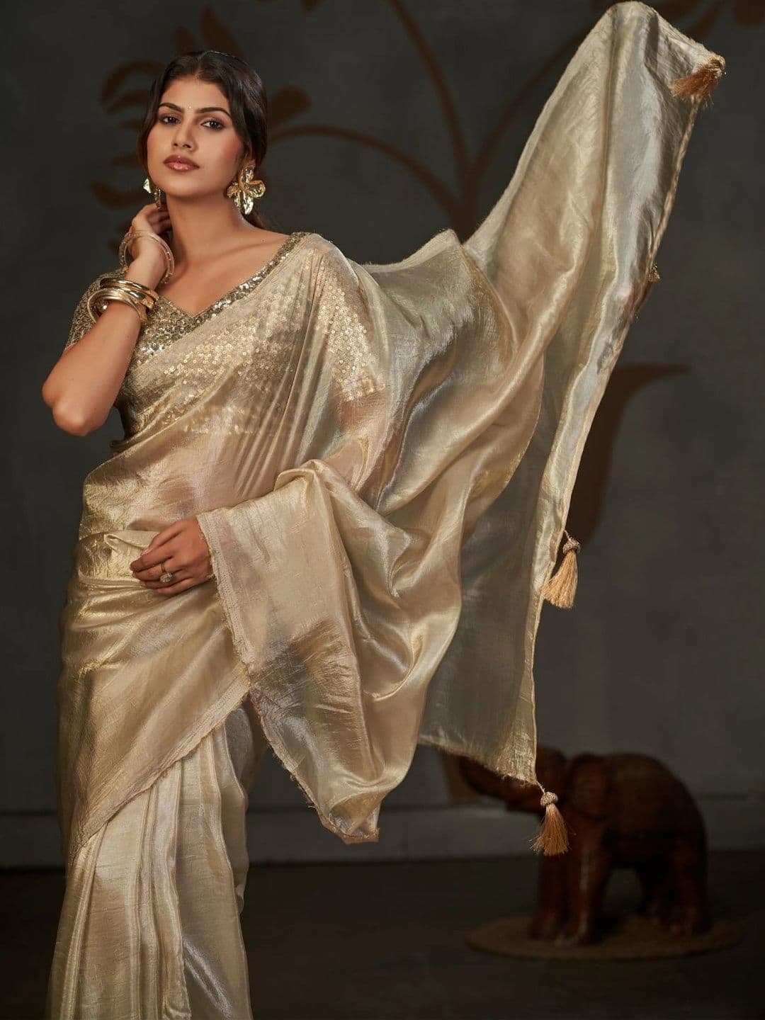 Parmila Fashion Sequinned Organza Designer Saree thumbnail 4