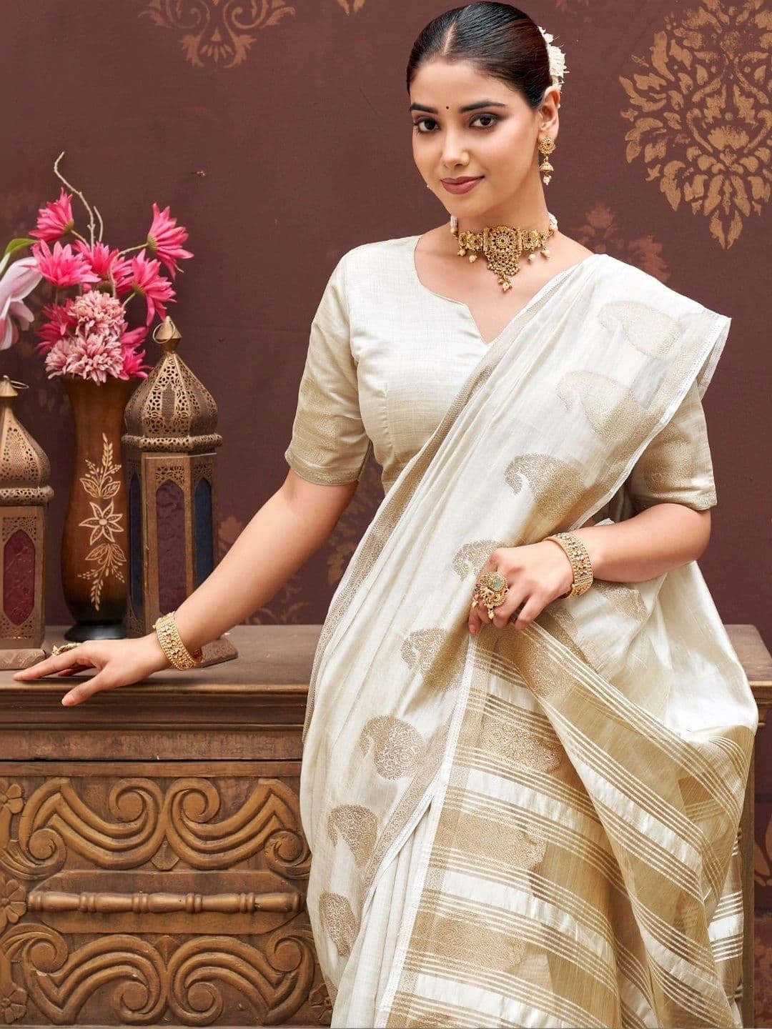 DHANLAXMI SAREES Woven Design Zari Art Silk Fusion Tussar Saree thumbnail 7