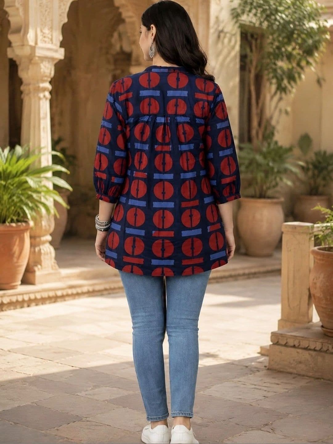 Sangria Women Geometric Printed Indie Prints Kurta thumbnail 2