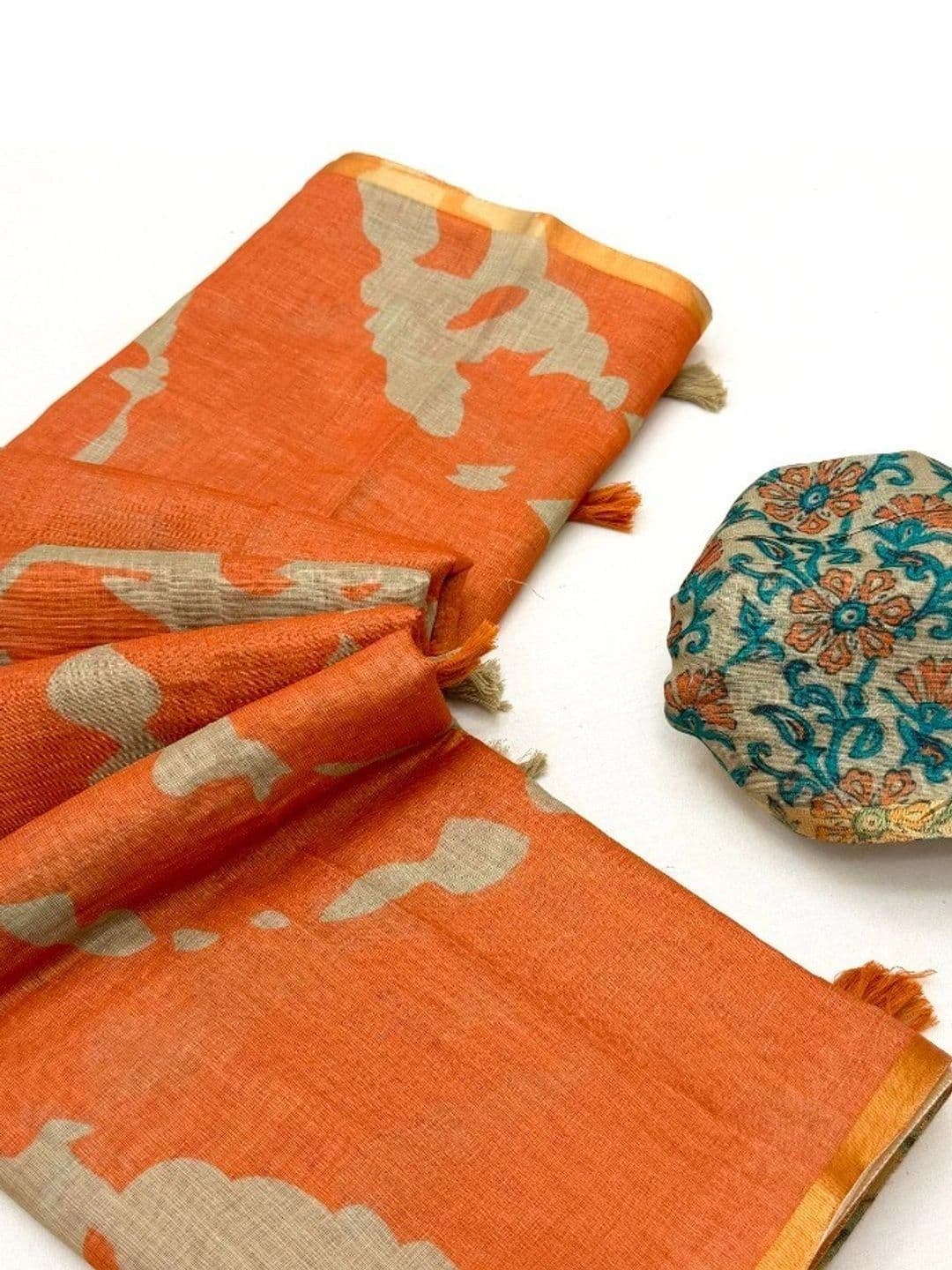 Peachmode Linen Blend Saree thumbnail 2