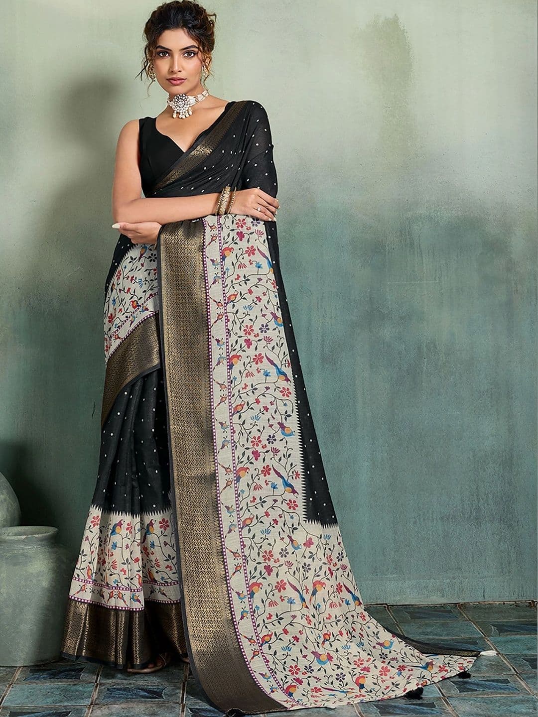 AMRUTKALA SAREES Floral Zari Designer Block Print Saree - view 1