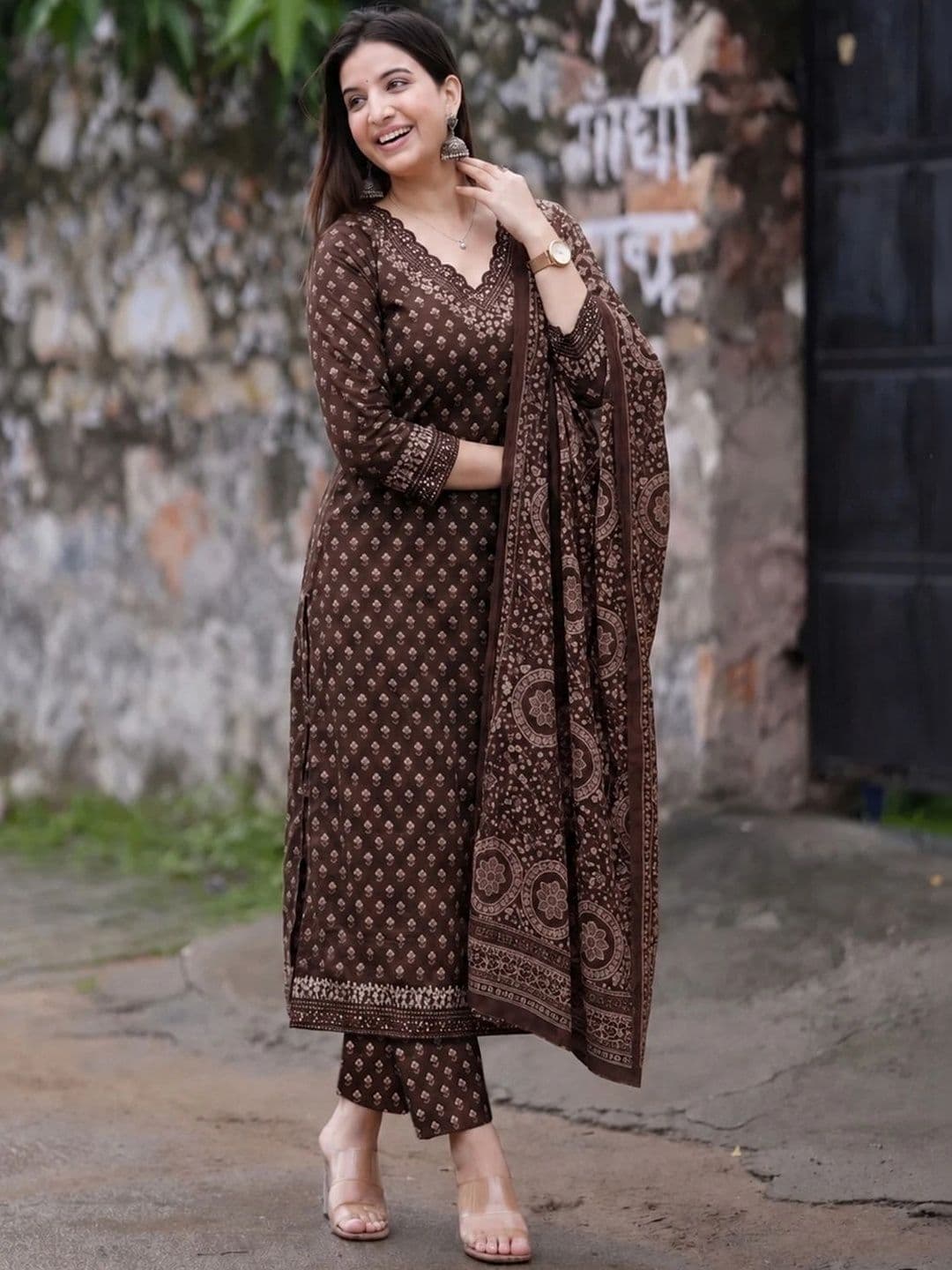 GoSriKi Women Ethnic Motifs Printed Regular Kurta with Trousers & With Dupatta thumbnail 3