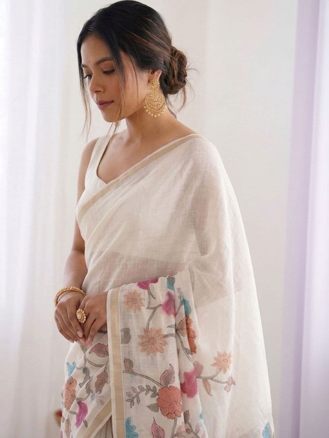 SAMANTHA Floral Linen Blend Belted Saree thumbnail 7
