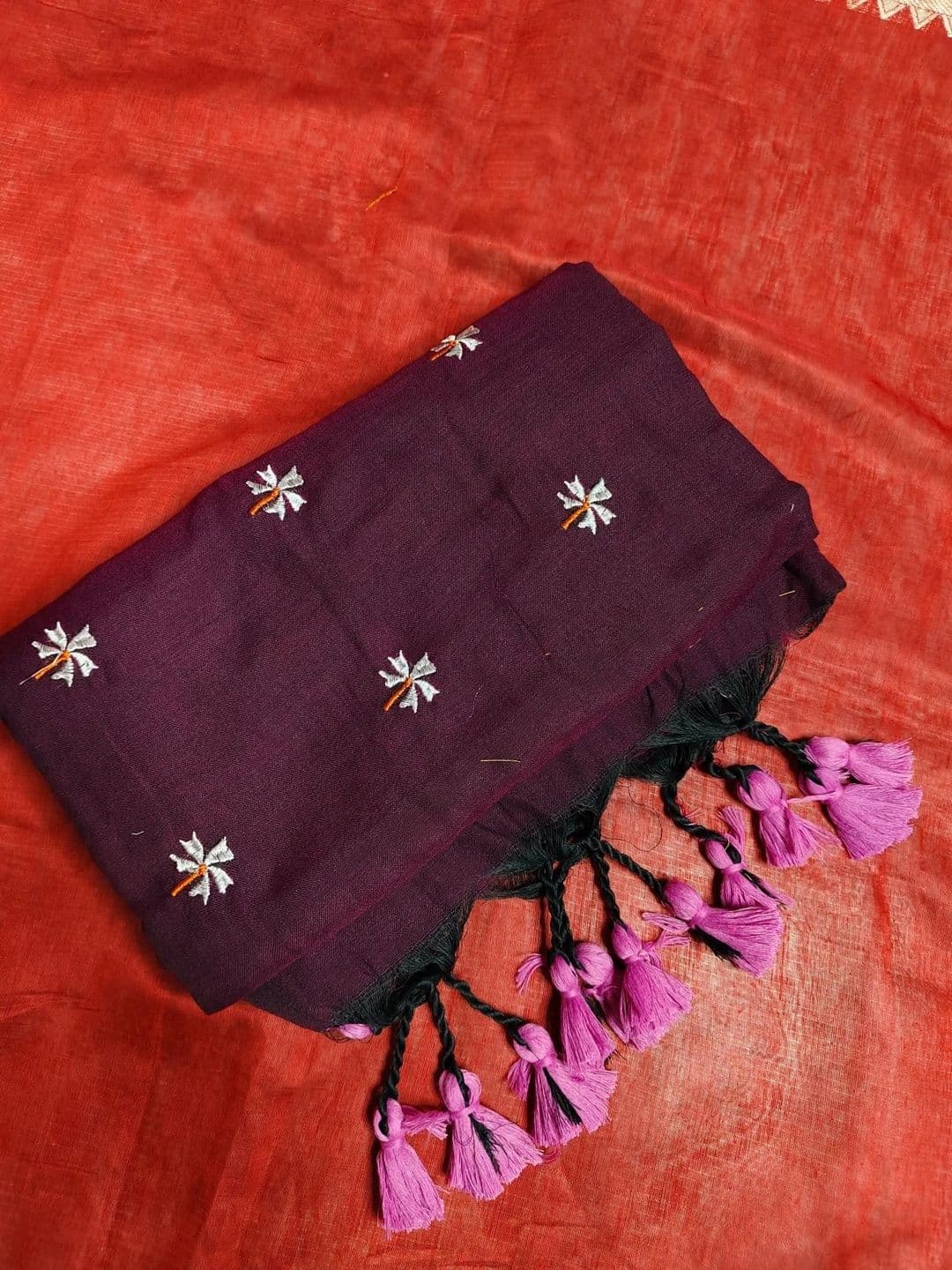 SHYAMALI BOUTIQUE Floral Embroidered Pure Cotton Saree thumbnail 5
