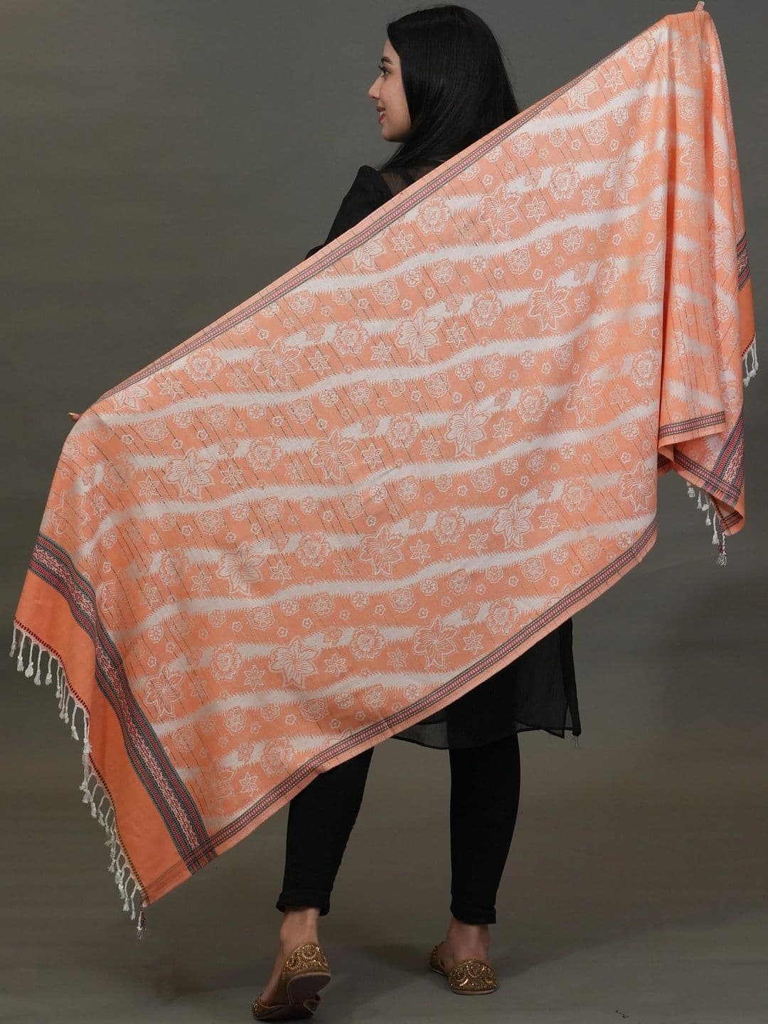 SHIFNEEN Women Floral Printed Acrylic Shawl thumbnail 5