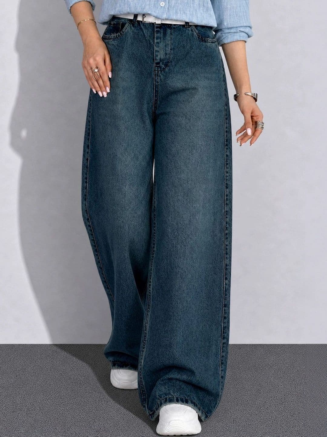 The Roadster Lifestyle Co Women Pure Cotton No Fade Clean Look Wide Leg Fit Jeans thumbnail 5