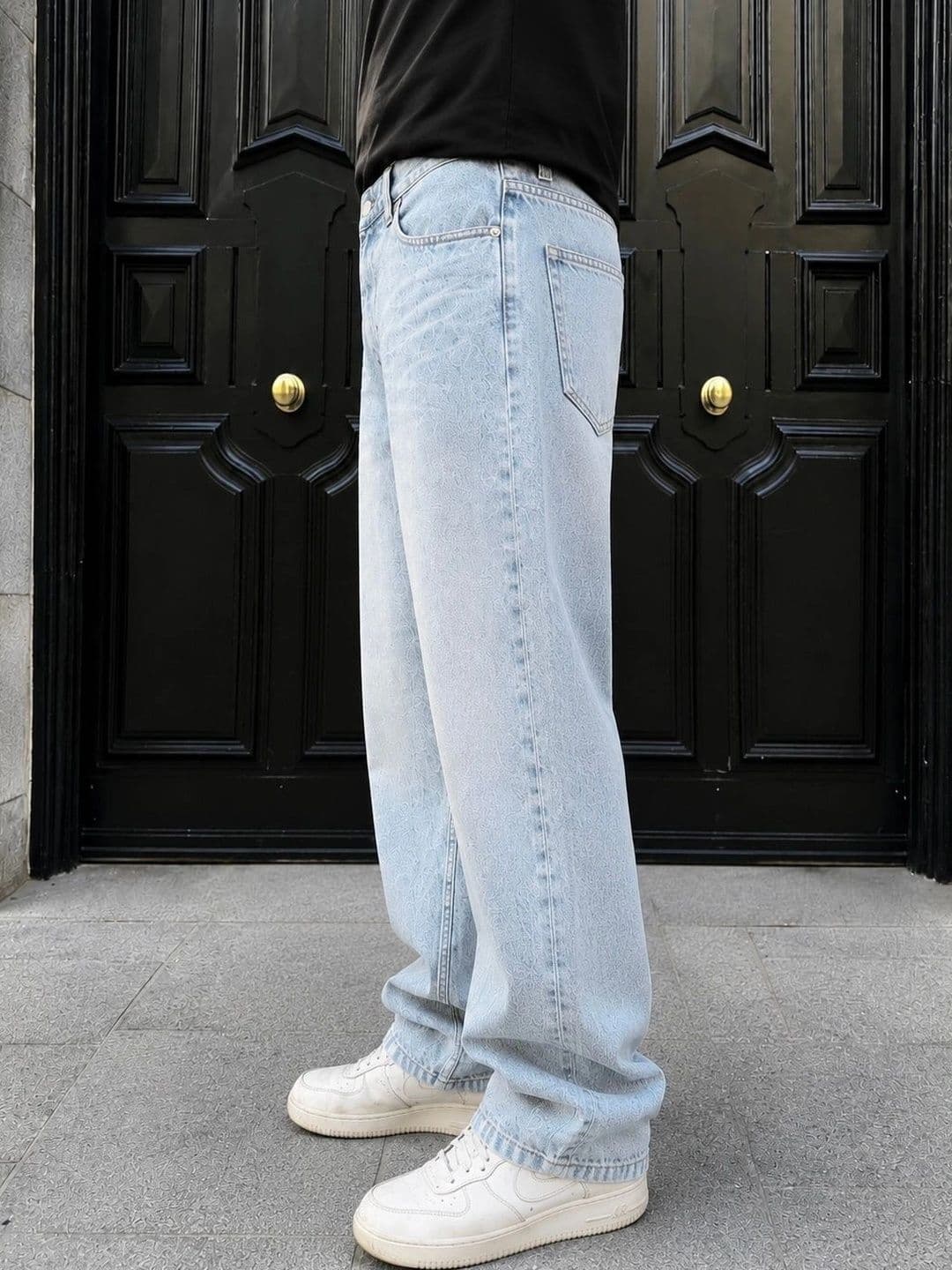 MQ Denim Men Straight Fit Mid-Rise Light Fade Jeans thumbnail 5