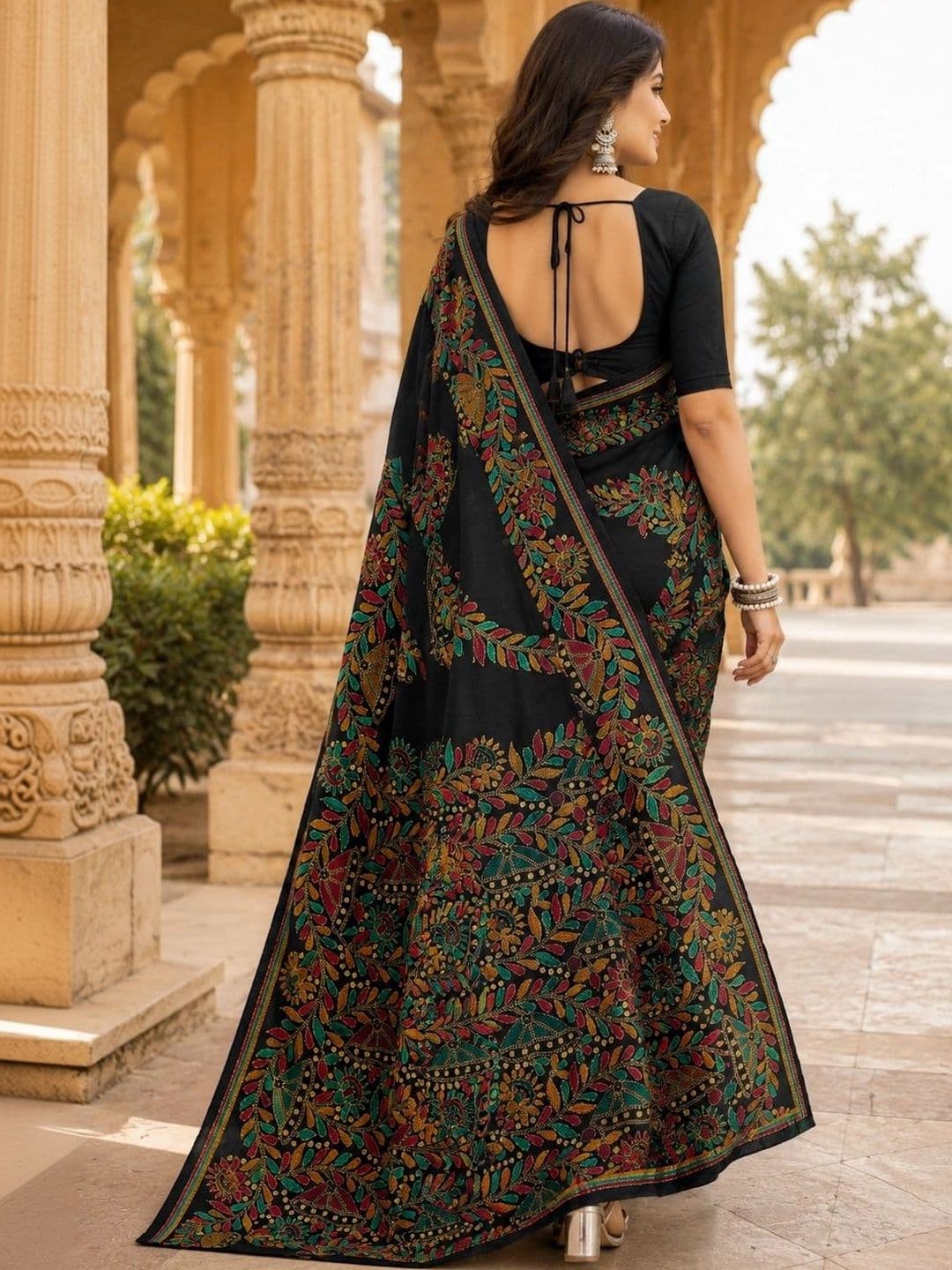 HERE&NOW X Minu Fashions Floral Embroidered Pure Cotton Block Print Saree thumbnail 2