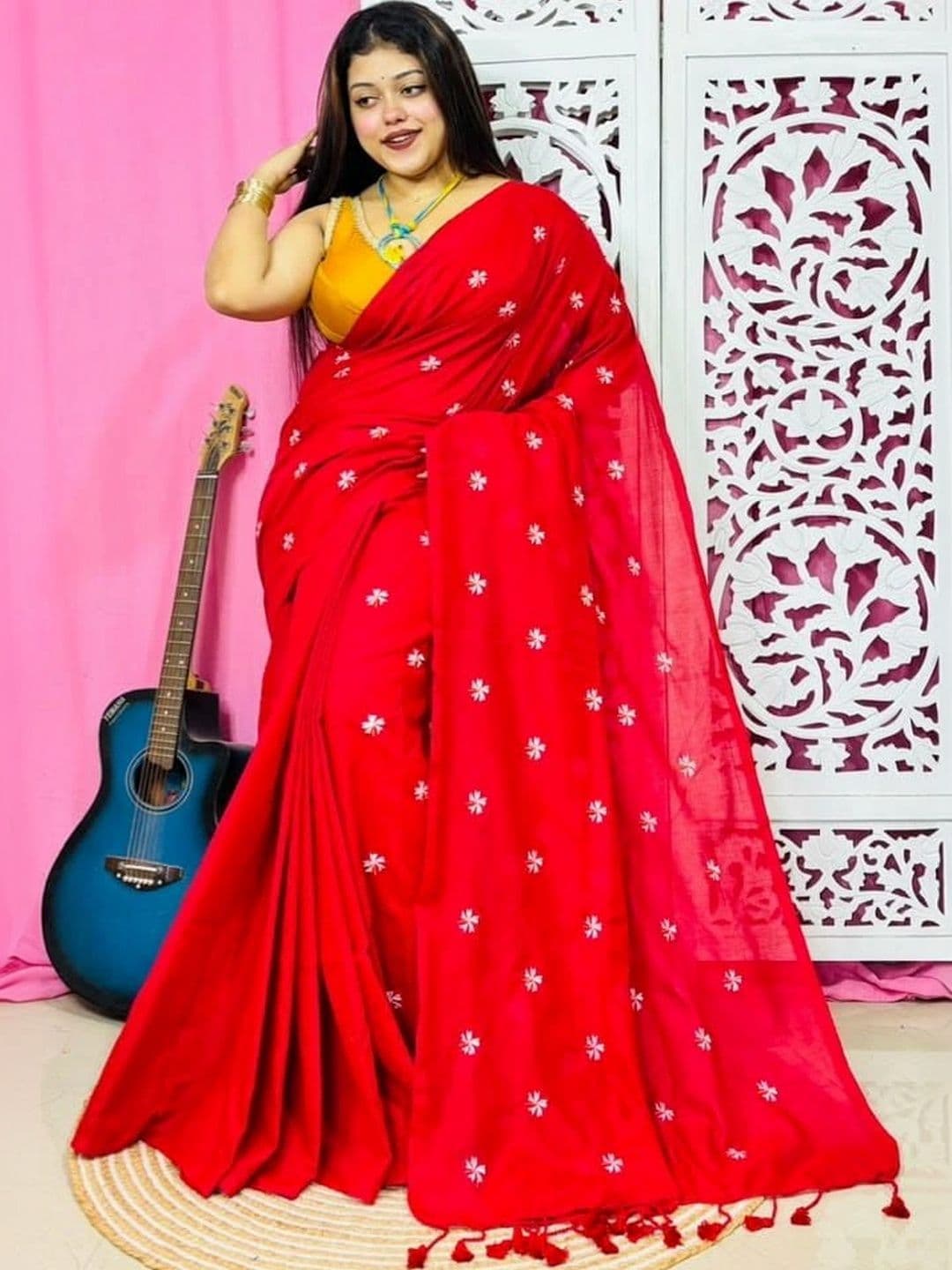BongAp Floral Embroidered Khadi Saree - view 1