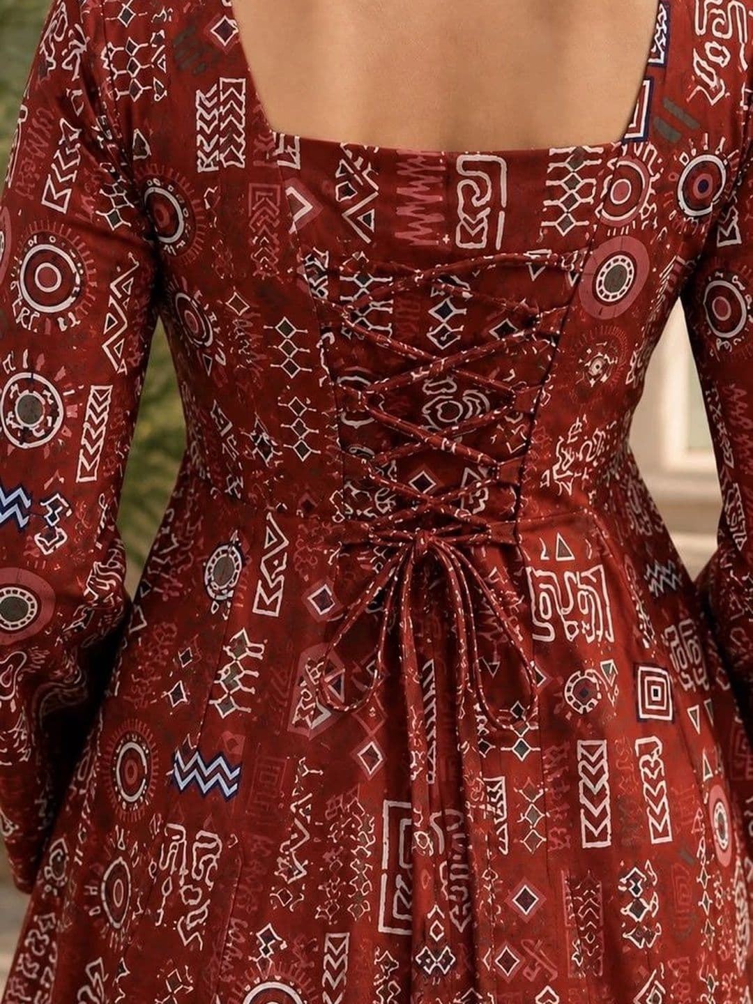 Sangria Women Printed Flared Sleeves Kurta thumbnail 4