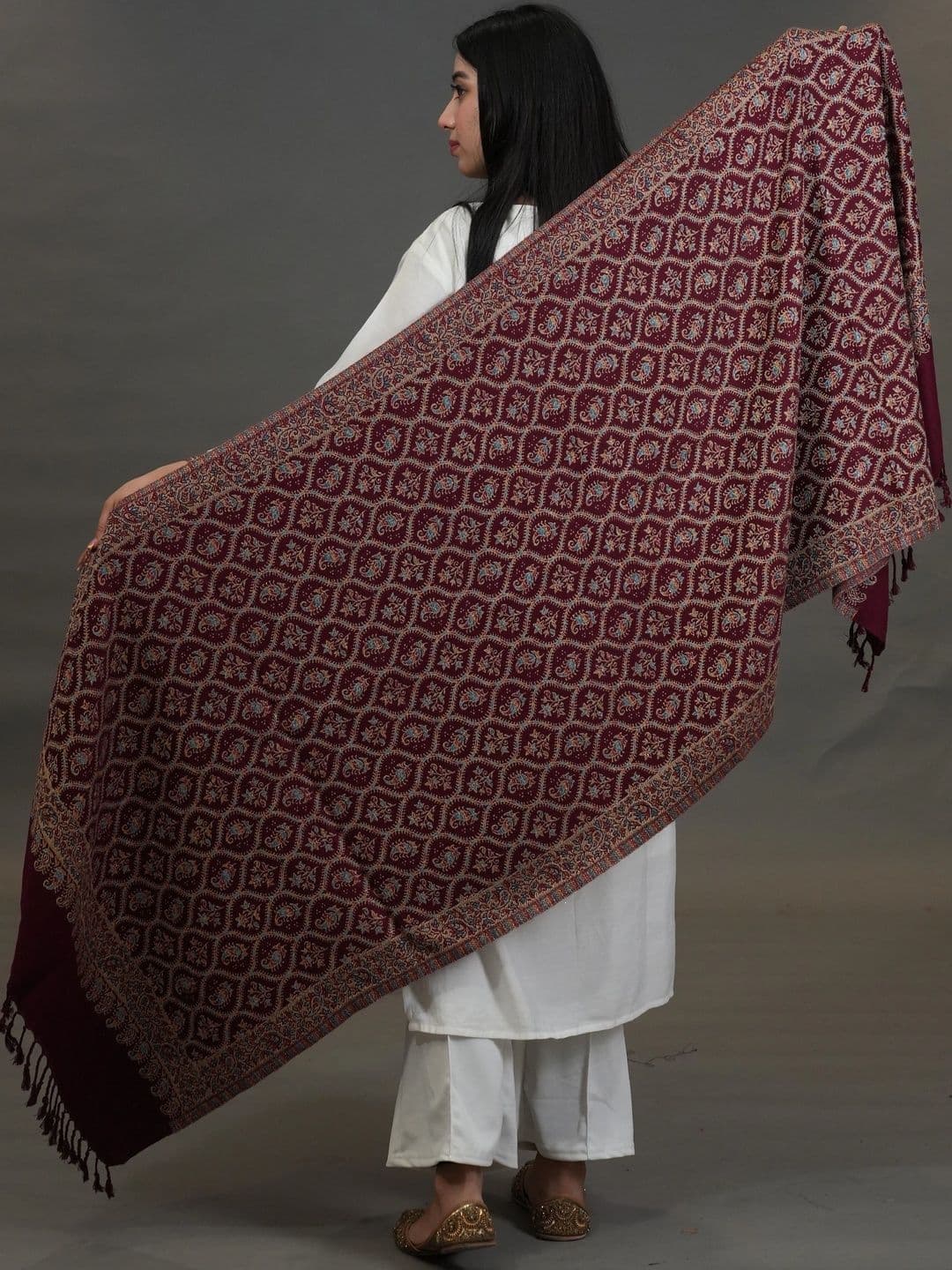 SHIFNEEN Women Ethnic Motifs Embroidered Acrylic Shawl thumbnail 2