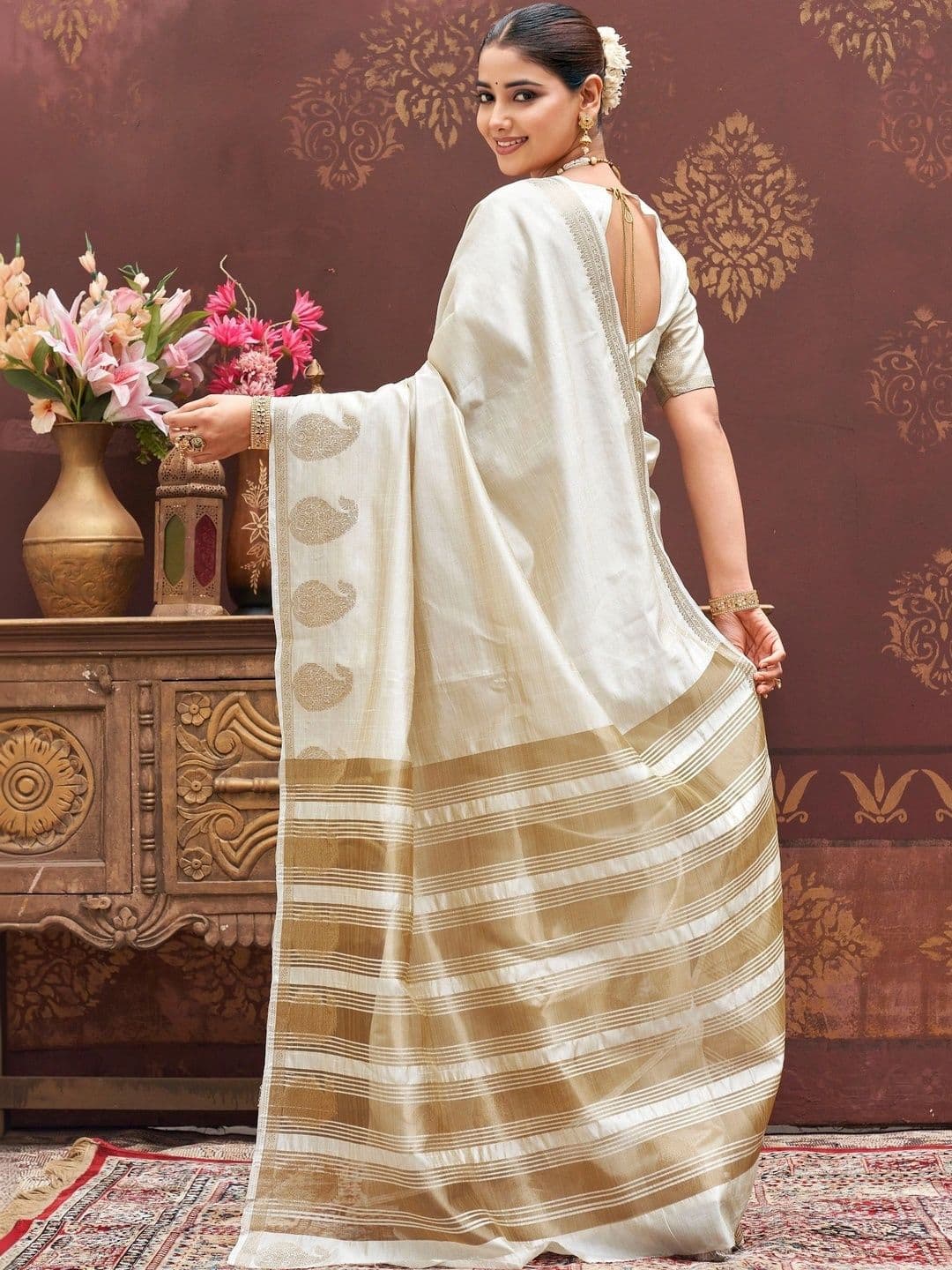 DHANLAXMI SAREES Woven Design Zari Art Silk Fusion Tussar Saree thumbnail 3