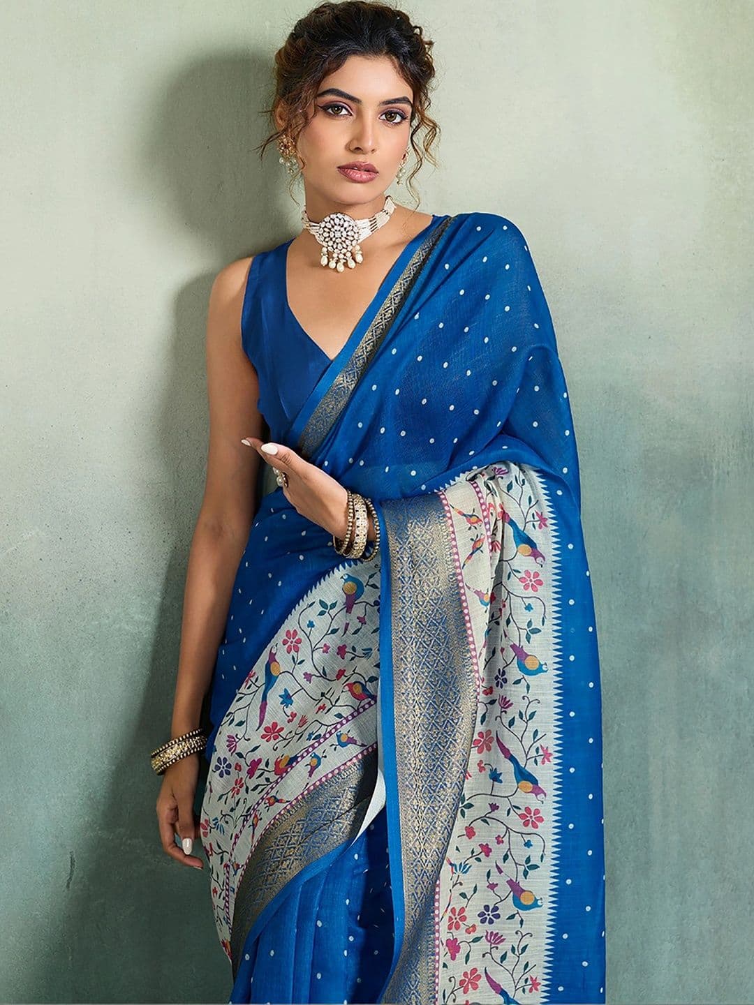AMRUTKALA SAREES Floral Zari Designer Block Print Saree thumbnail 2