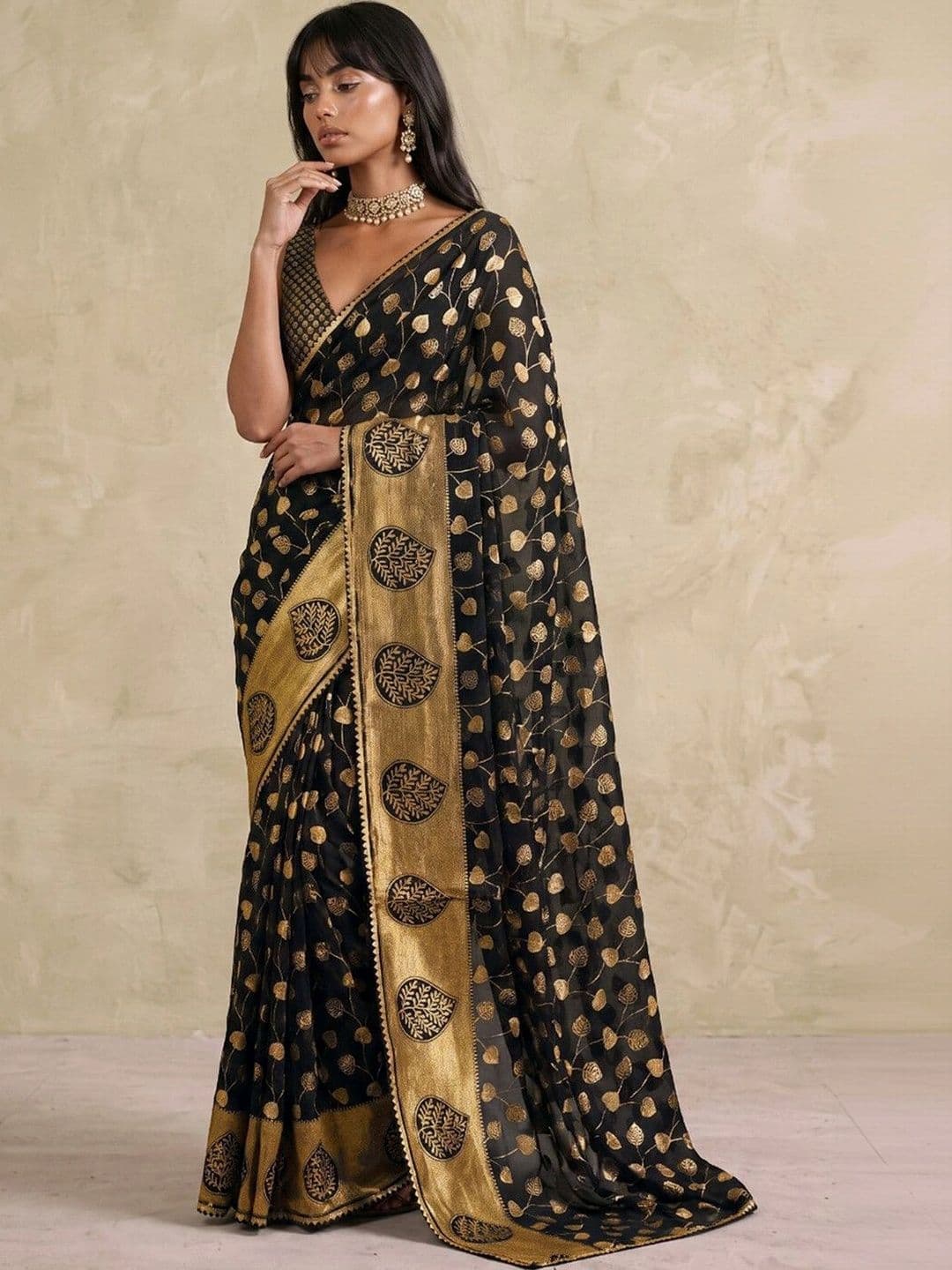 SAARA Ethnic Motifs Zari Pure Georgette Saree thumbnail 7