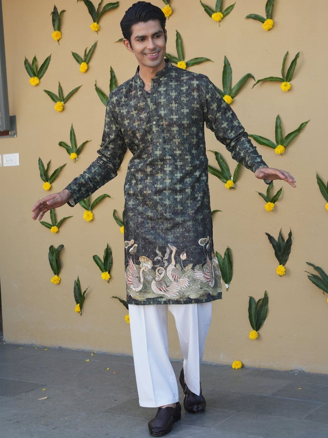 Anouk Men's Embroidered Printed Mandarin Collar Long Kurta thumbnail 4