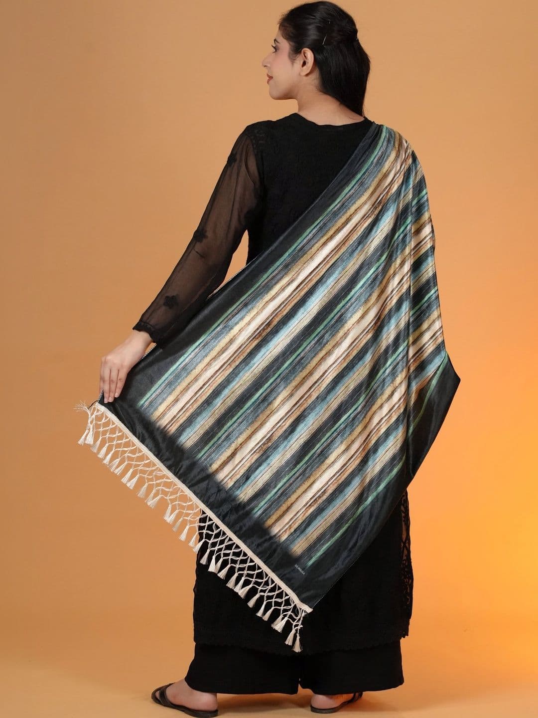 SHIFNEEN Women Striped Printed Velvet Shawl thumbnail 5