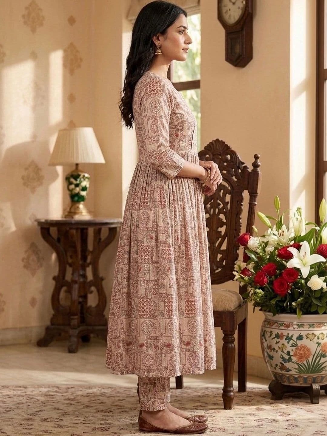 Khasmuda Attire Women Ethnic Motifs Printed Empire Pure Cotton Kurta with Trousers thumbnail 4