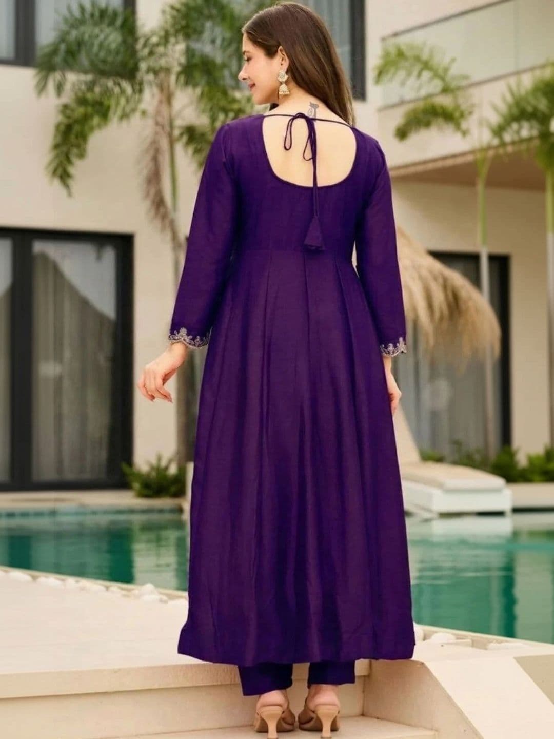 ROZLAND Women Ethnic Motifs Embroidered Regular Thread Work Silk Chiffon Kurta with Trousers & With Dupatta thumbnail 2