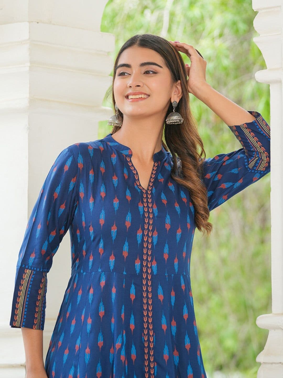 KALINI Abstract Printed Anarkali Kurta thumbnail 4
