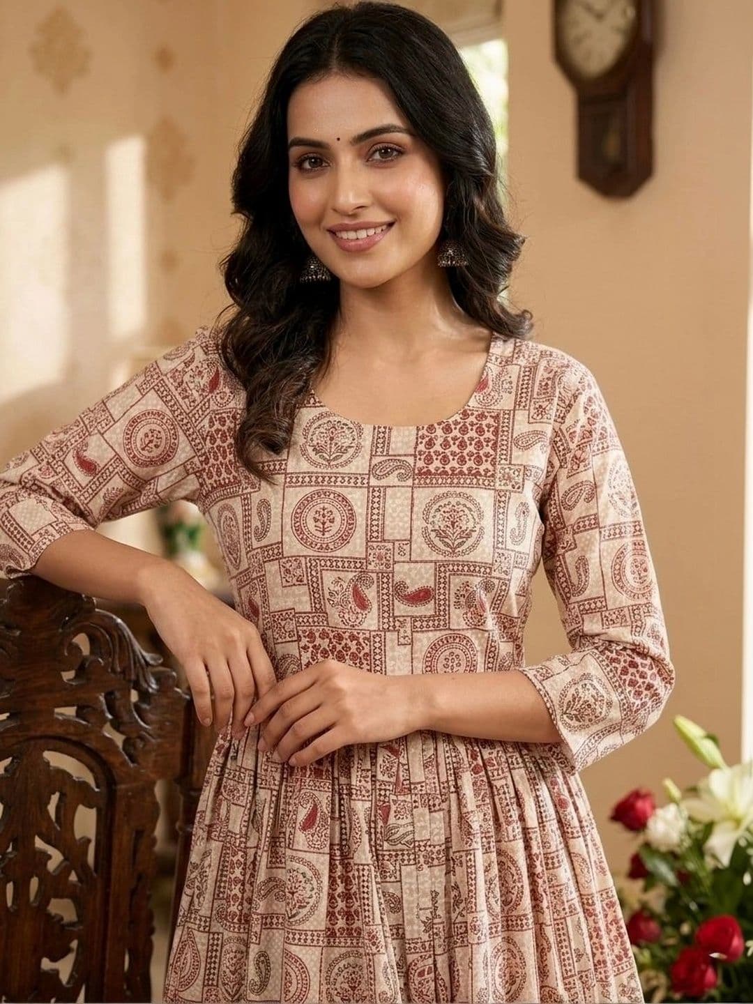 Khasmuda Attire Women Ethnic Motifs Printed Empire Pure Cotton Kurta with Trousers thumbnail 3
