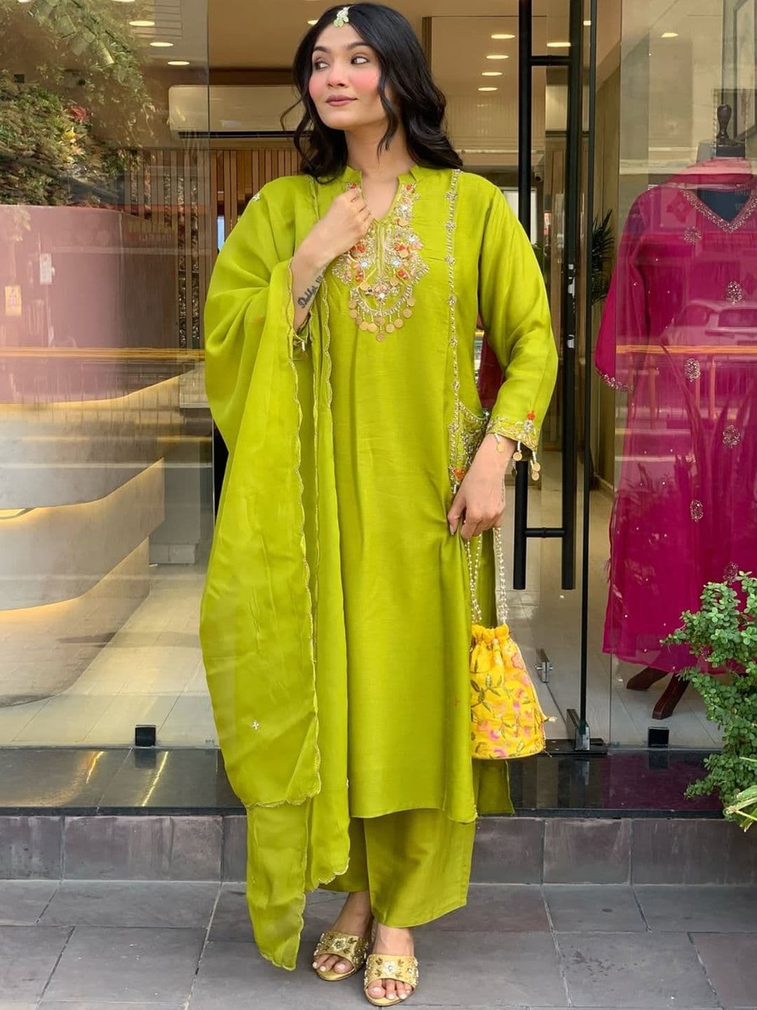LABEL RANGREEZAA Women V-Neck Embroidered Straight Kurta with Trousers & Dupatta thumbnail 6