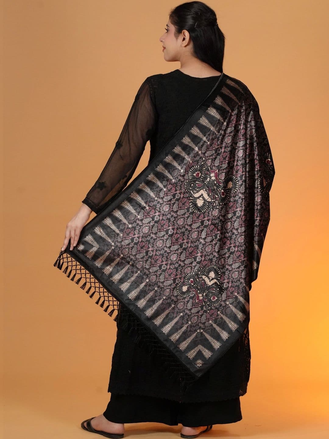 SHIFNEEN Women Ethnic Motifs Printed Velvet Shawl thumbnail 4
