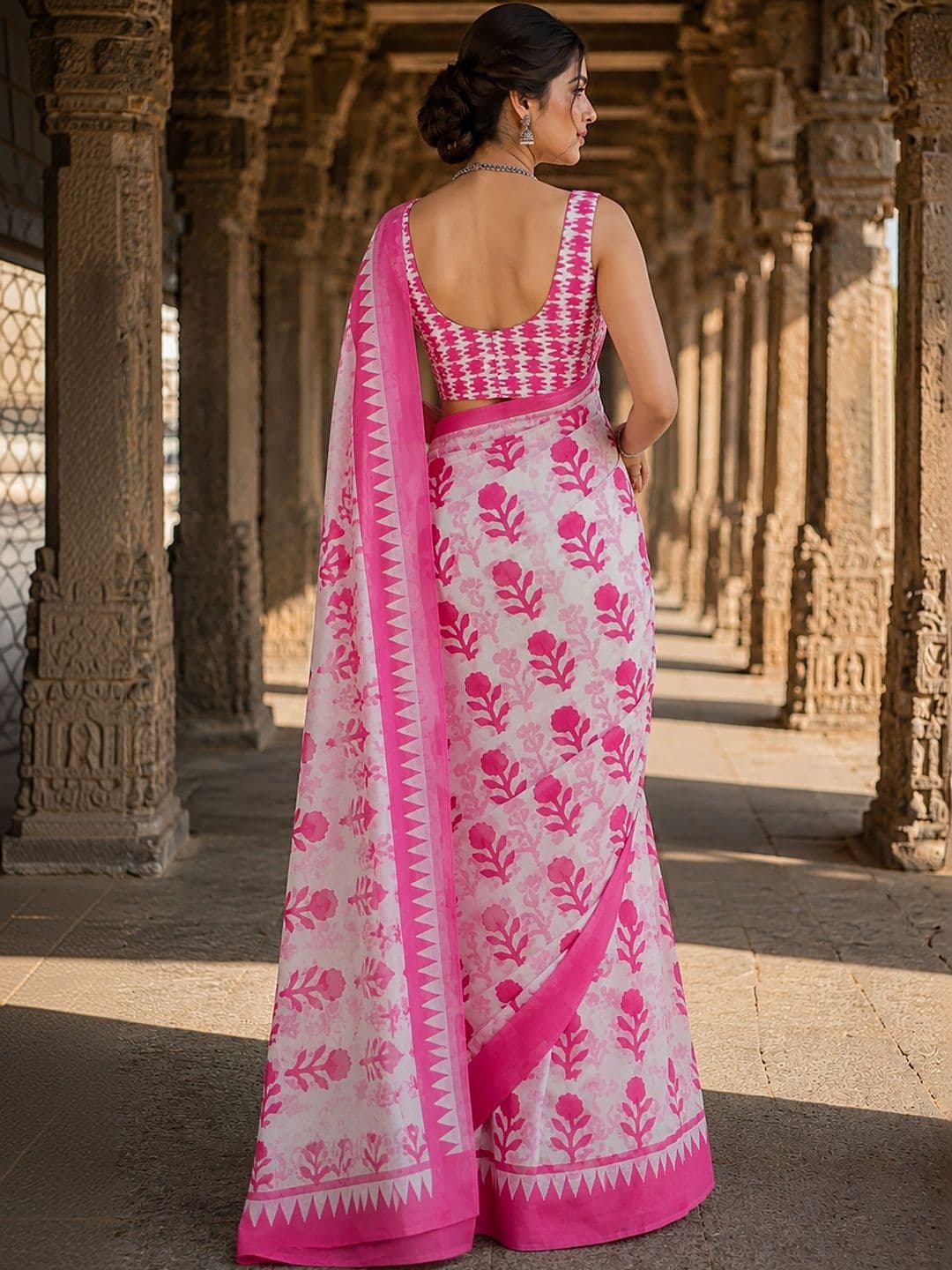Aldwych Linen Blend Designer Block Print Saree thumbnail 2