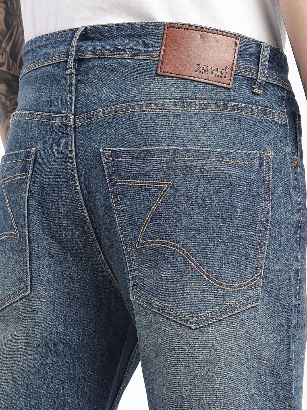 zayla Men Jean Regular Fit Mid-Rise Light Fade Stretchable Jeans thumbnail 2