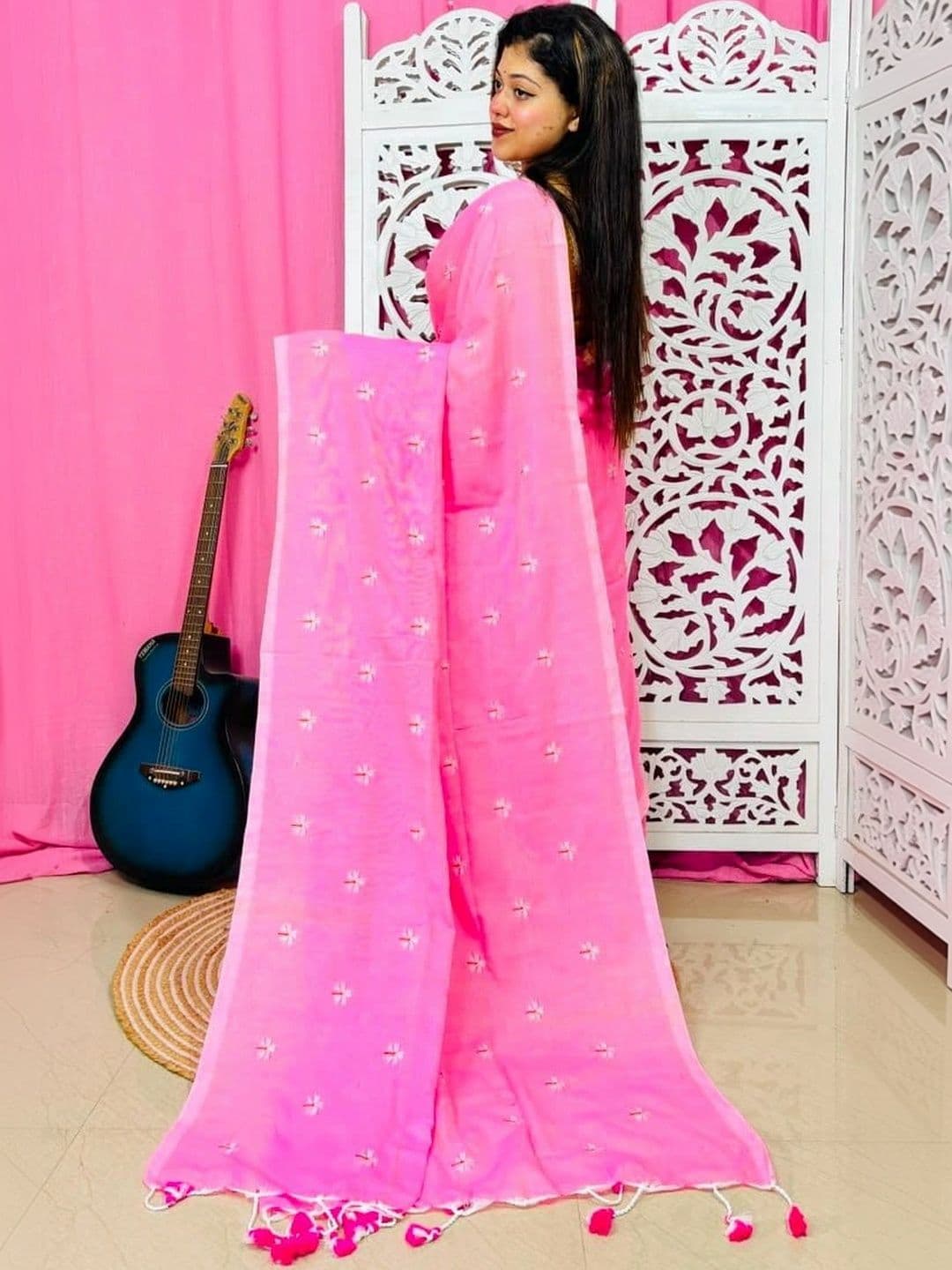 BongAp Floral Khadi Saree thumbnail 2