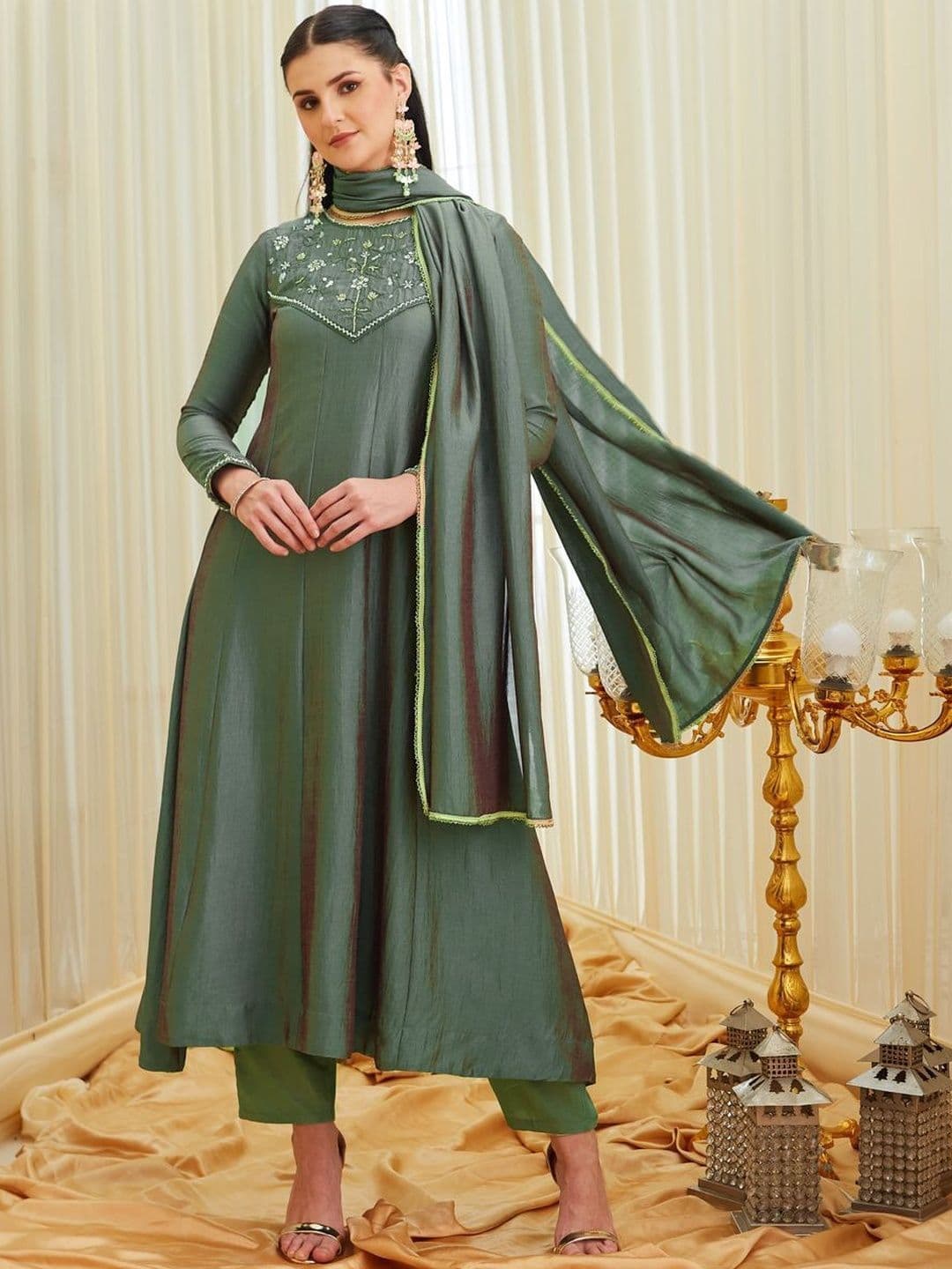 MOKOSH Women Embroidered Anarkali Kurta And Pant With Dupatta Set thumbnail 2