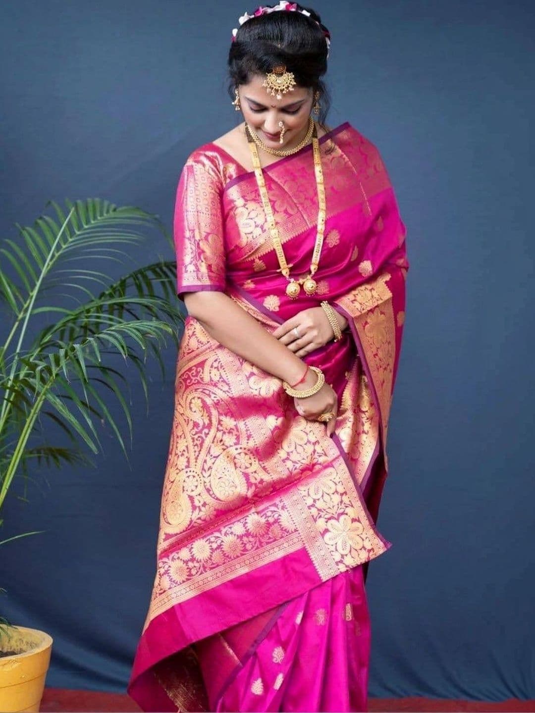 ADIANADI Paisley Zari Silk Cotton Banarasi Saree thumbnail 2