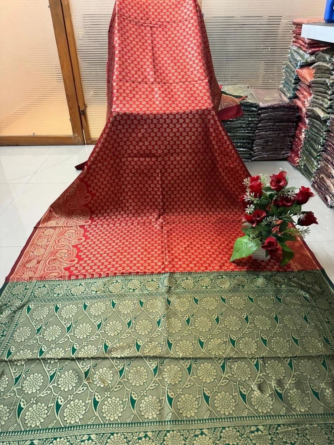 JISHA CREATION Woven Design Zari Art Silk Banarasi Saree thumbnail 3
