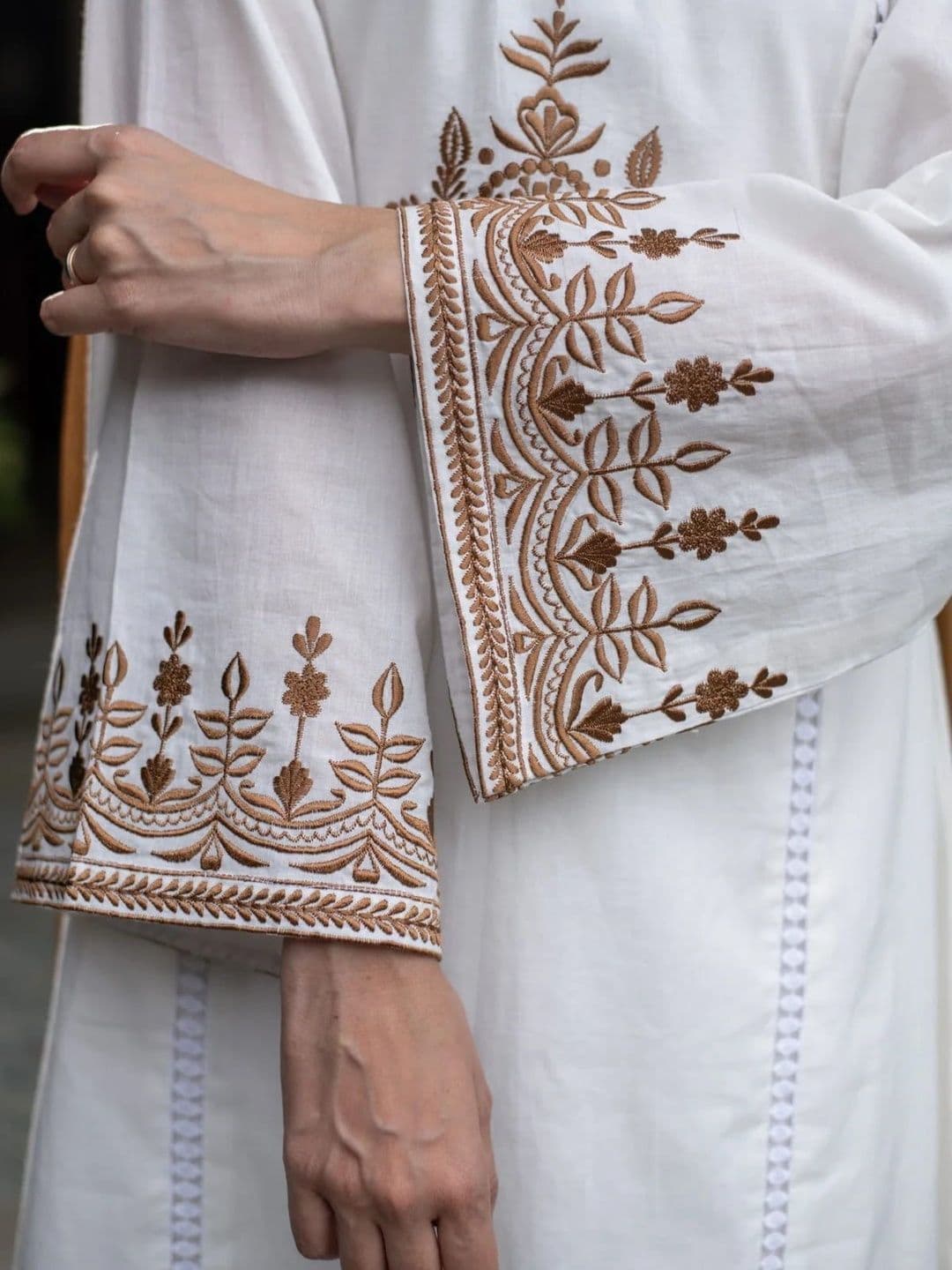 Laxmichhaya Women Round Neck White Ethnic Motif Embroidered Kurta with Palazzo and Dupatta thumbnail 6