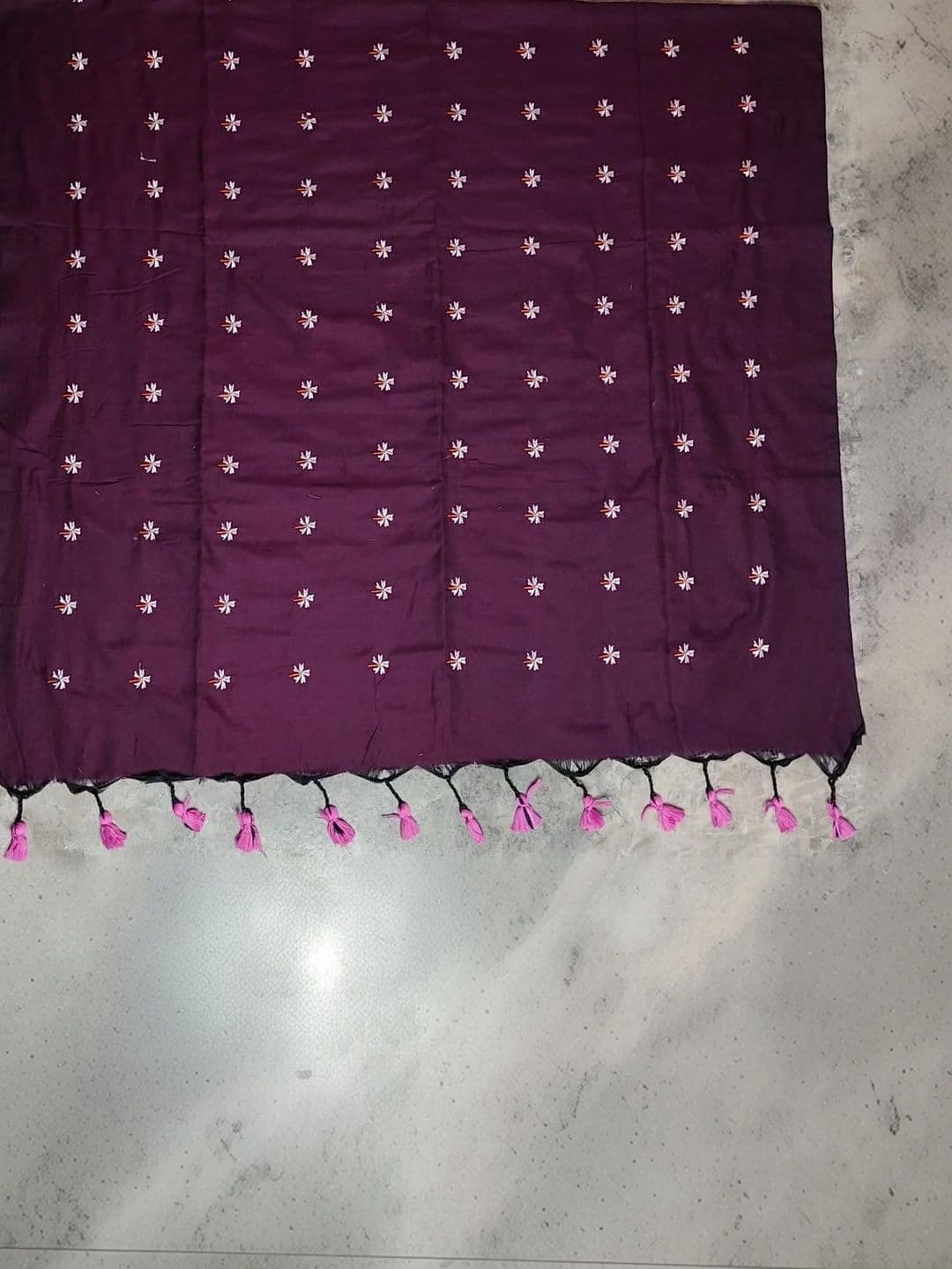 SHYAMALI BOUTIQUE Floral Embroidered Pure Cotton Saree thumbnail 3