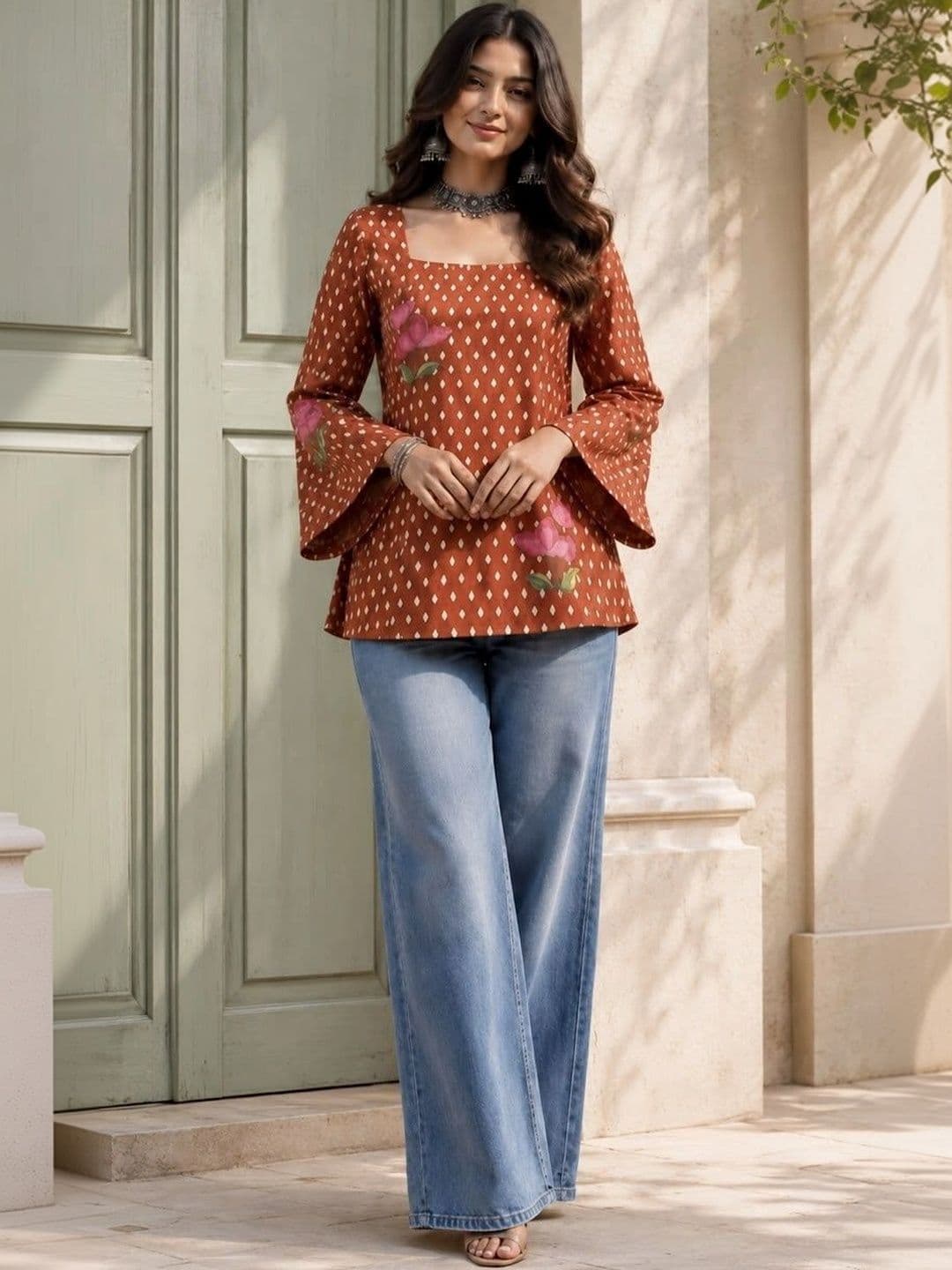 Sangria Women Floral Printed Flared Sleeves Kurta thumbnail 4