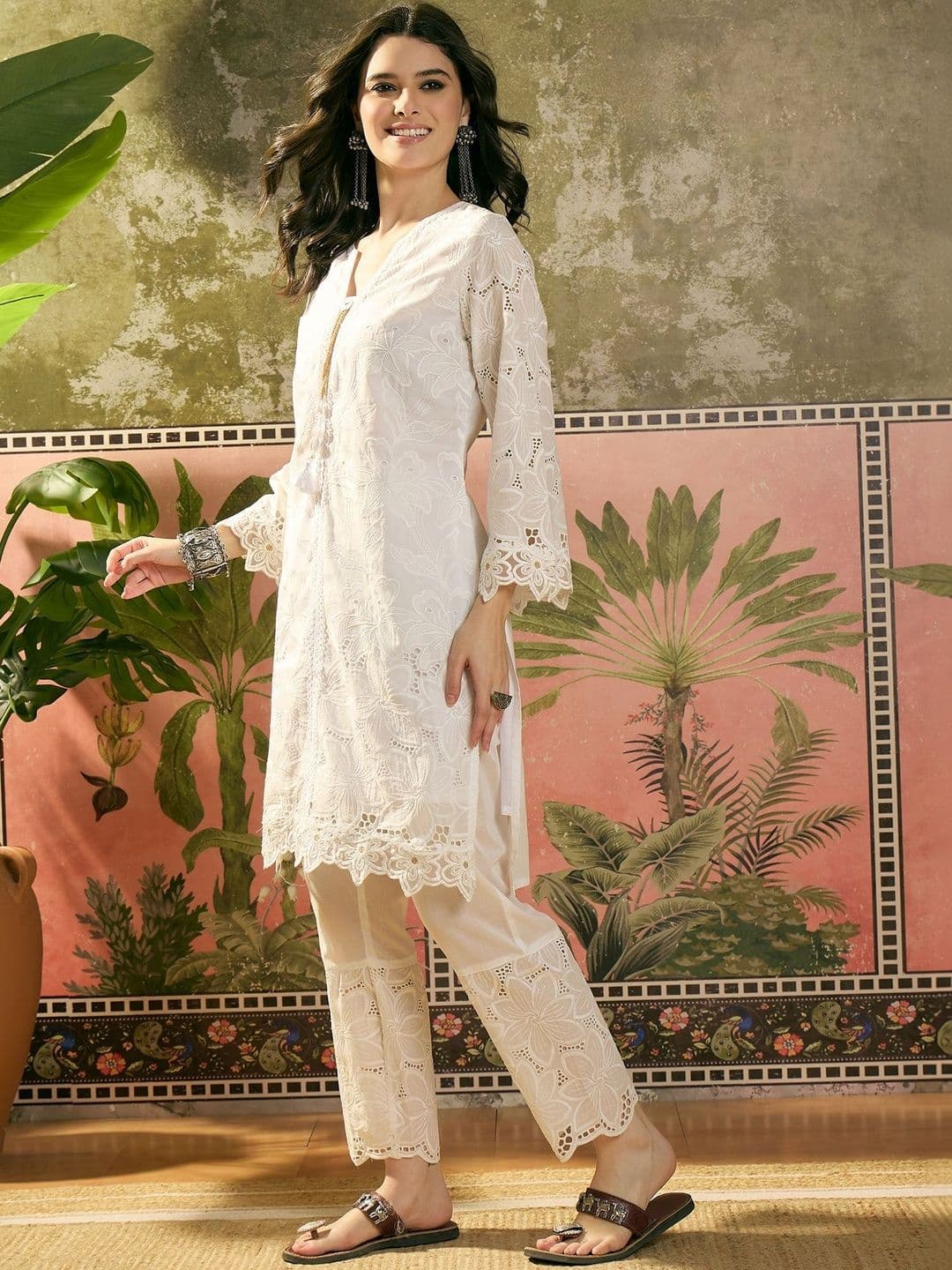 Sangria Embroidered Pure Cotton Round Neck Kurta & Trousers Kurta Set thumbnail 3