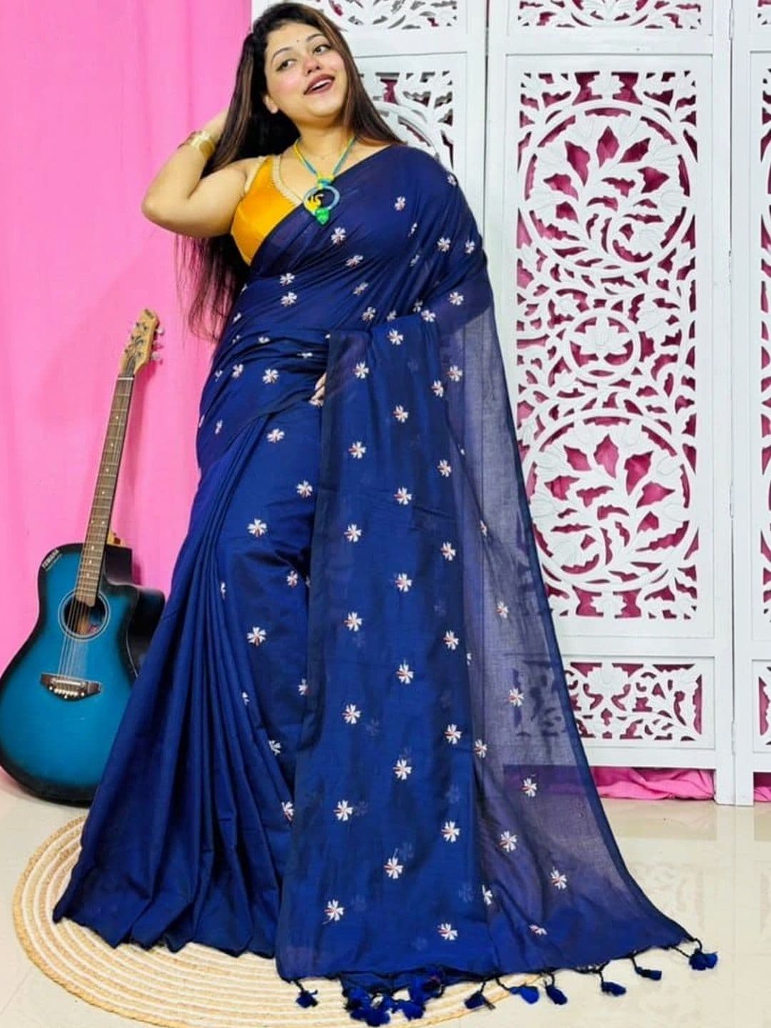 BongAp Embroidered Khadi Saree thumbnail 2