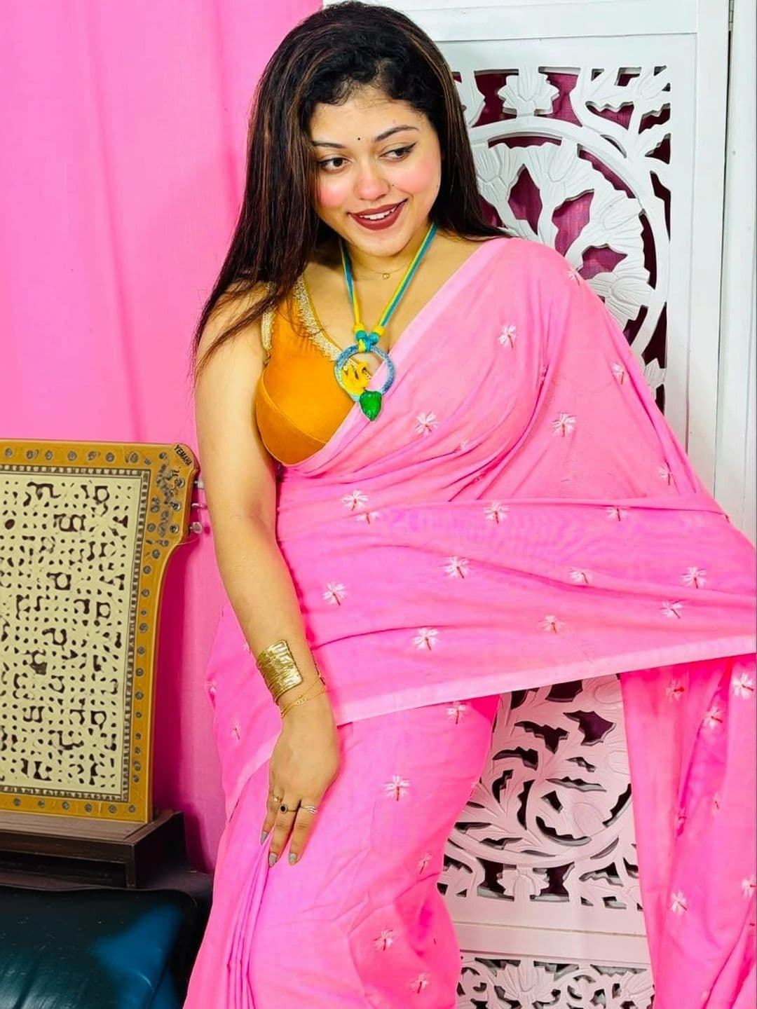 BongAp Floral Khadi Saree thumbnail 4
