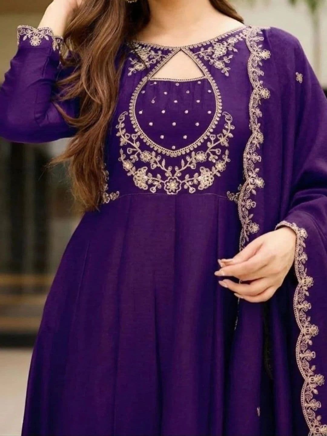ROYALICA Women Ethnic Motifs Embroidered Empire Thread Work Silk Chiffon Kurta with Trousers & With Dupatta thumbnail 4