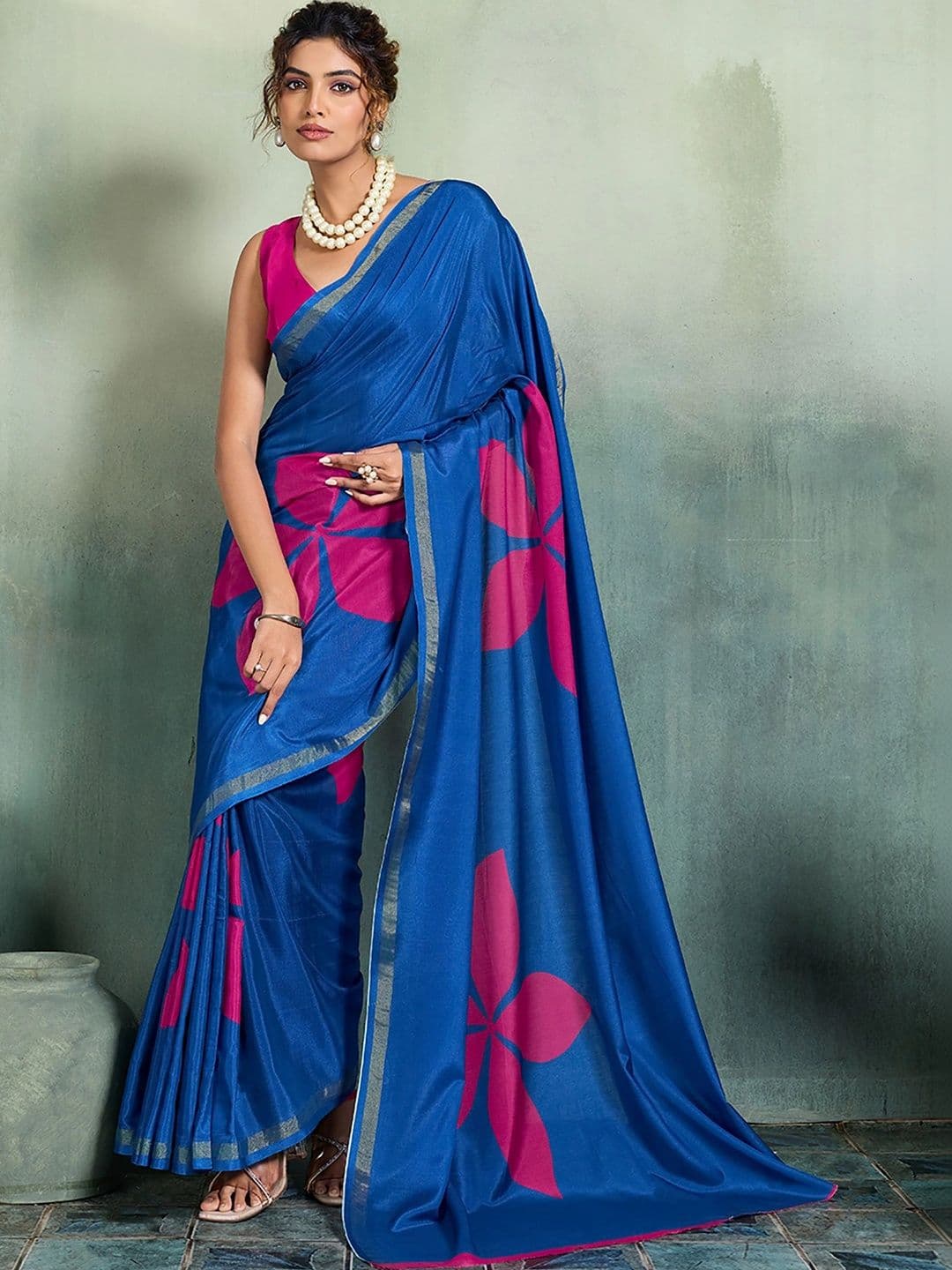 AMRUTKALA SAREES Floral Designer Block Print Saree - view 1