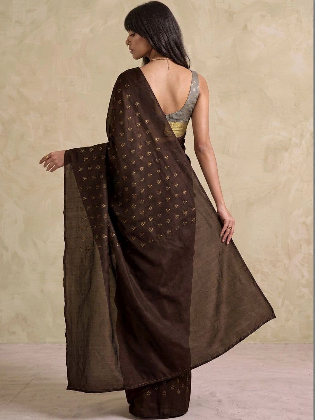 SAARA Zari Silk Blend Saree thumbnail 3