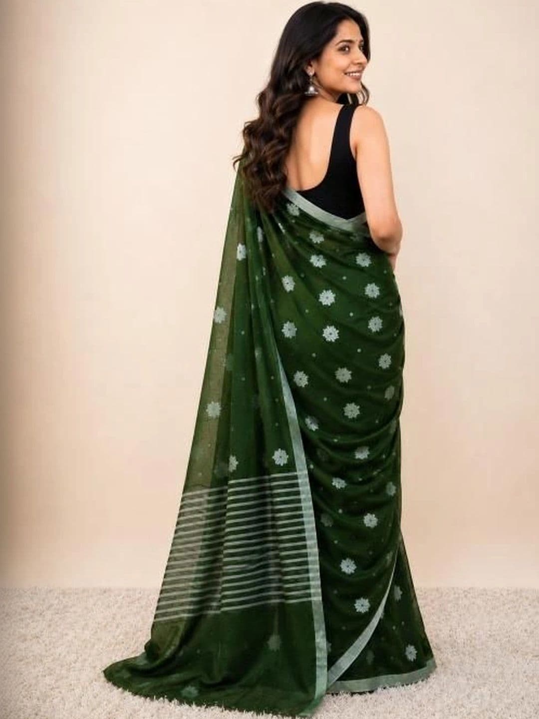 SHYAMALI BOUTIQUE Floral Pure Cotton Saree thumbnail 3