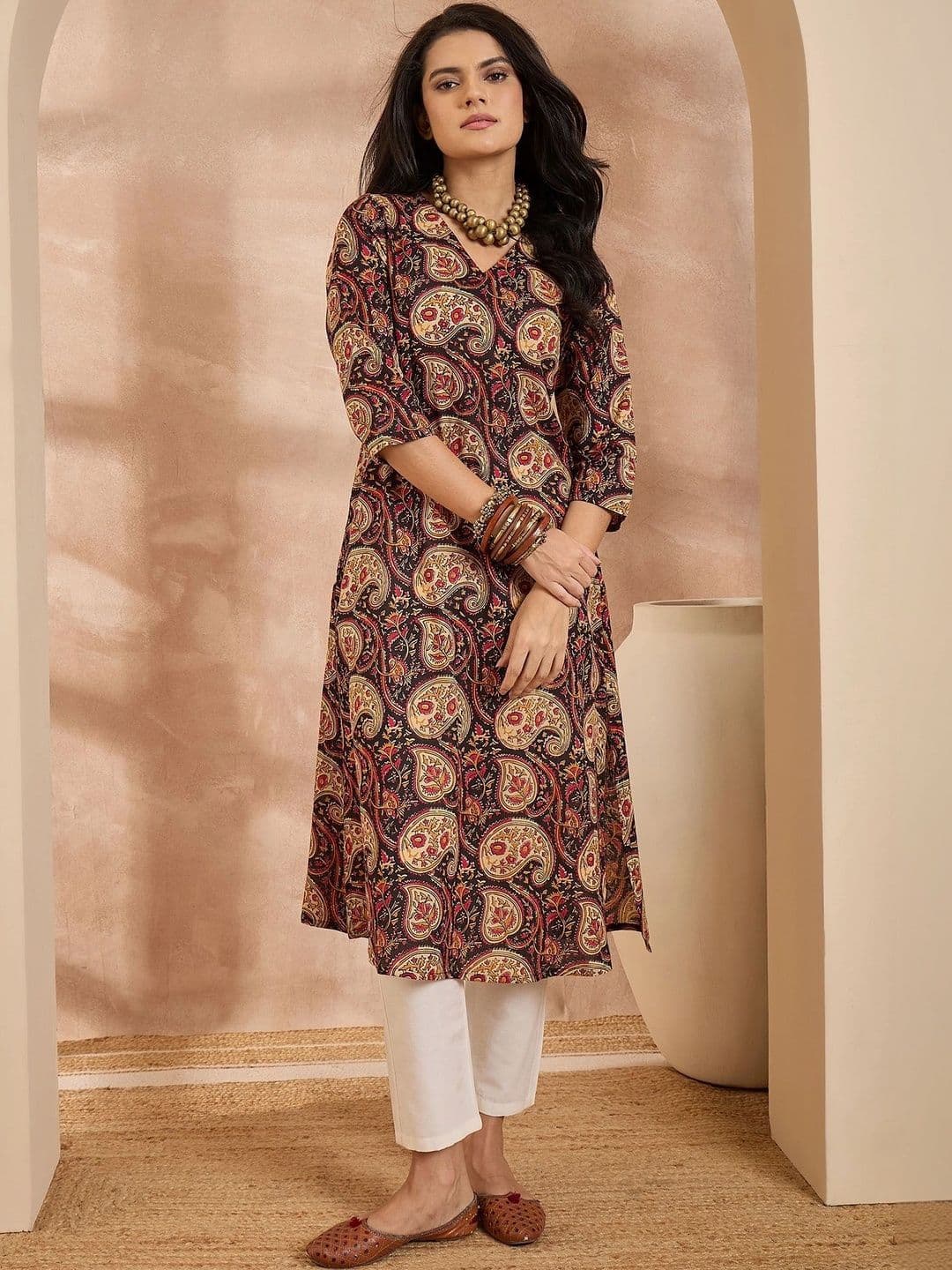 Anouk Women Paisley Printed Kurta thumbnail 4