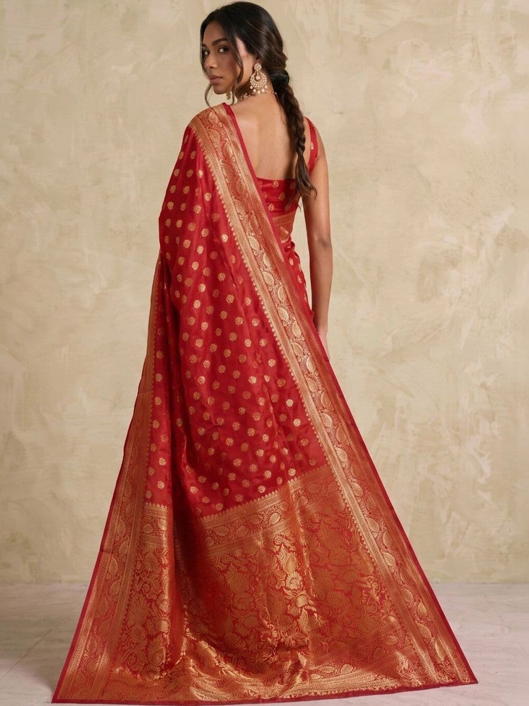 SAARA Woven Design Art Silk Saree thumbnail 2