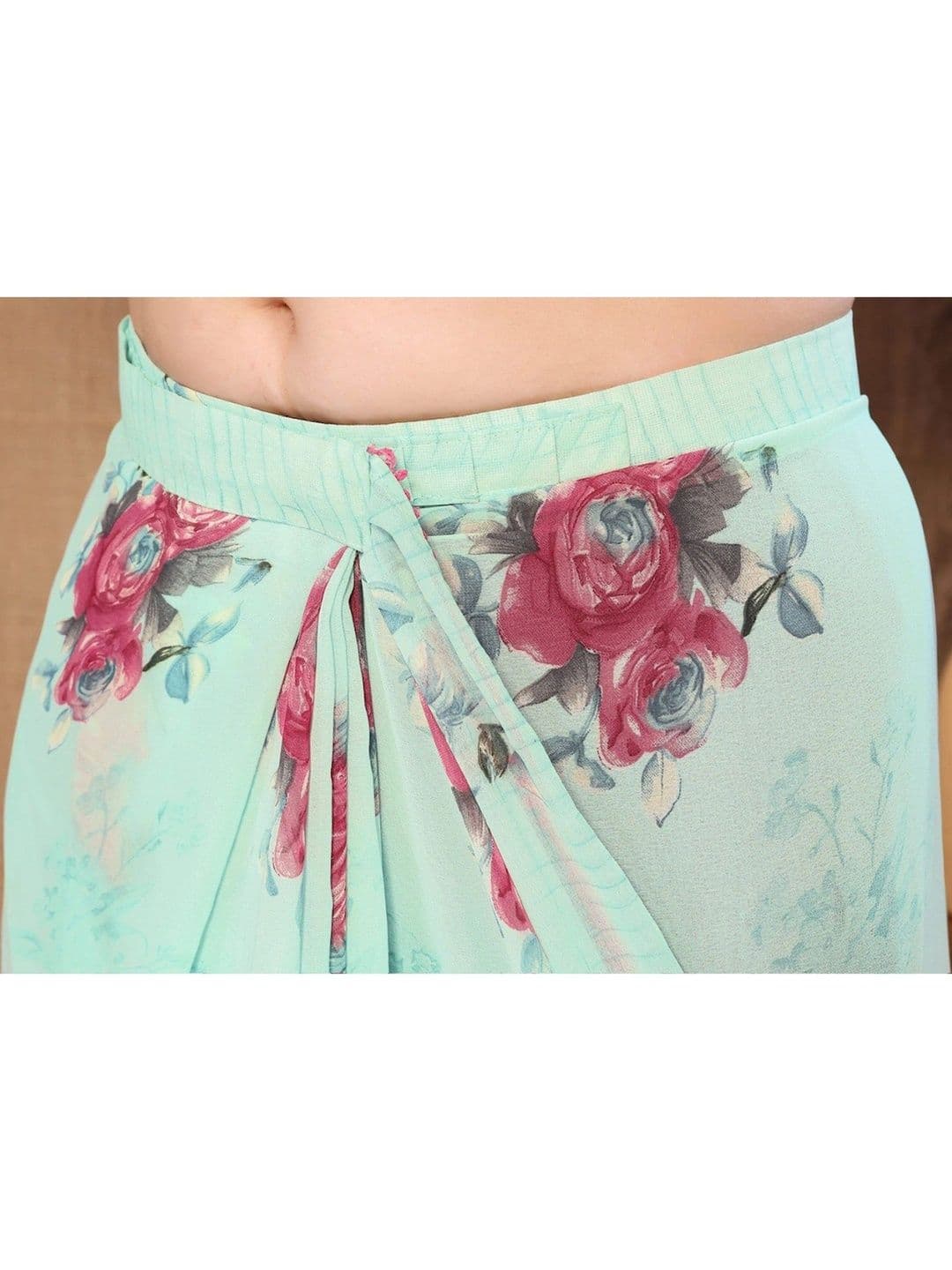 Peachmode Floral Poly Georgette Saree thumbnail 4