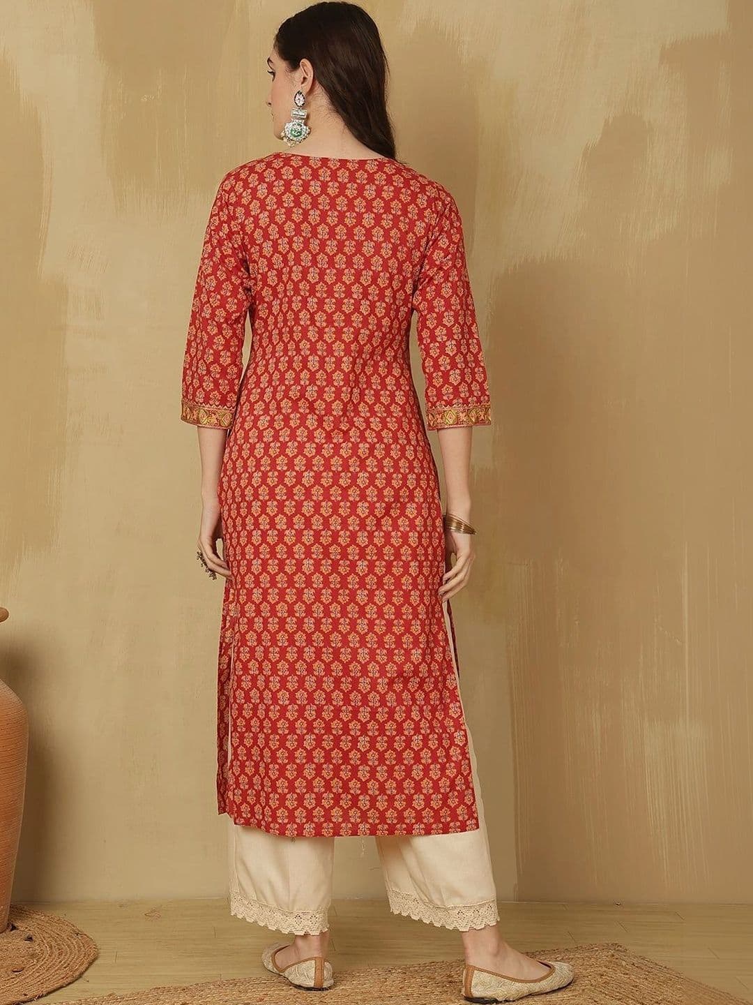 Sangria Women Ethnic Motifs Printed Thread Work Indie Prints Kurta thumbnail 2